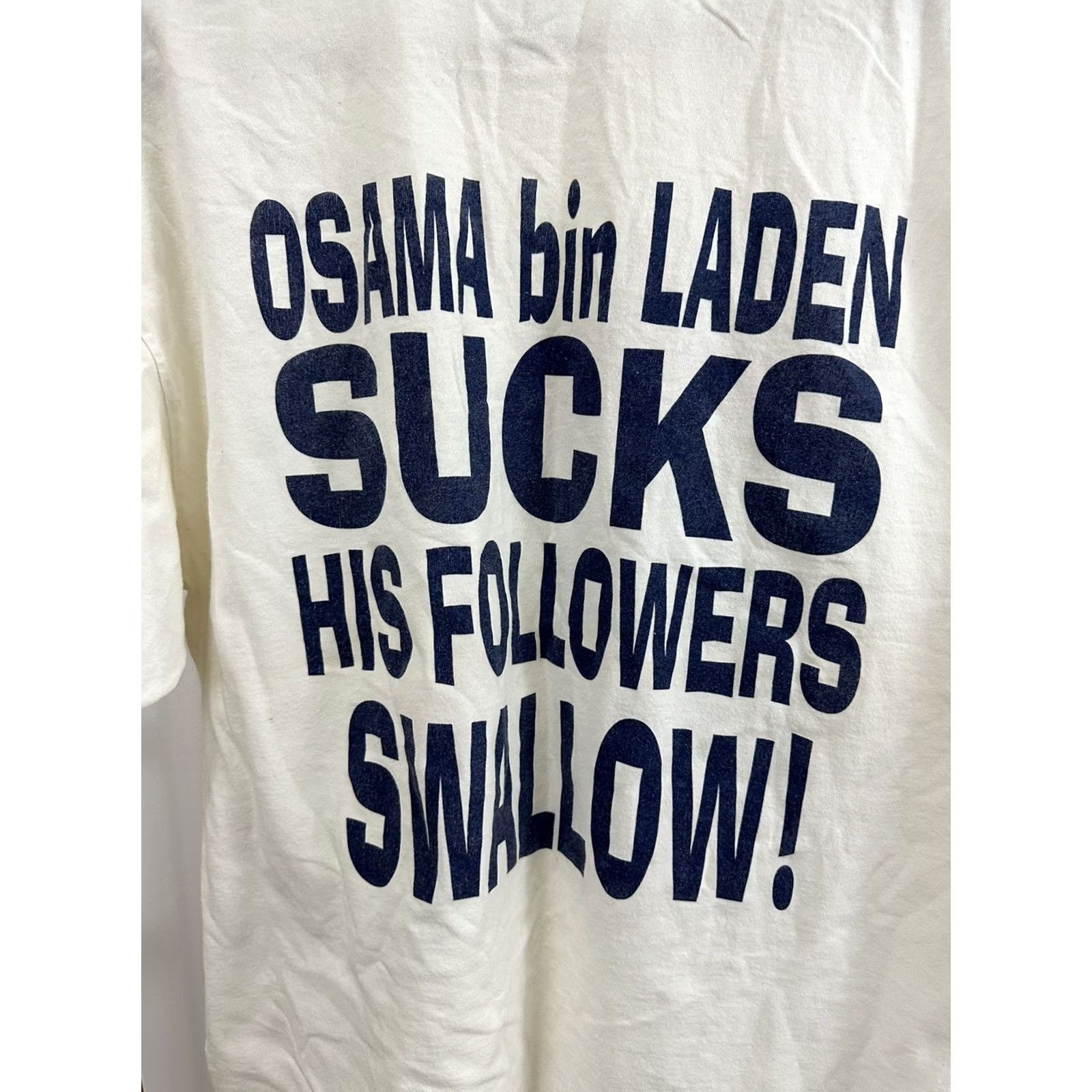 Gildan VTG Calvin Osama Bin Laden Sucks His Followers Swallow Team USA RARE T-Shirt XL Shirt Men White USA War terrorist Size US XL / EU 56 / 4 - 4 Thumbnail