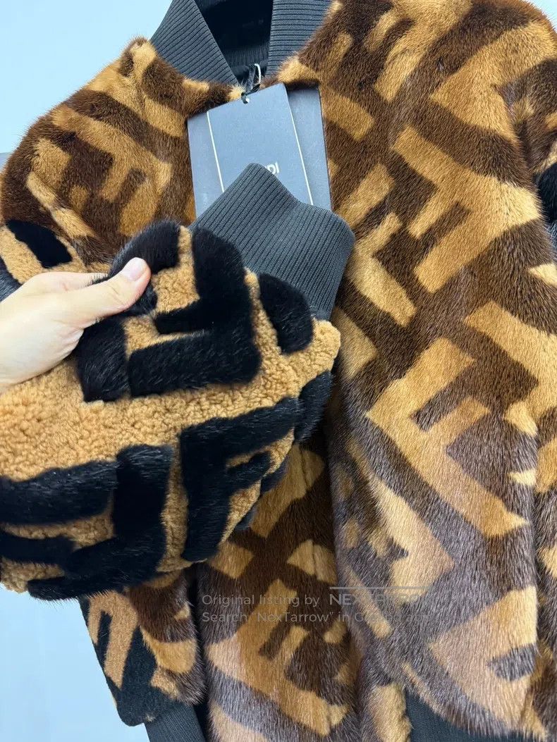 Fendi Fendi Classic Monogram Reversible Fur Coat Size S / US 4 / IT 40 - 2 Thumbnail