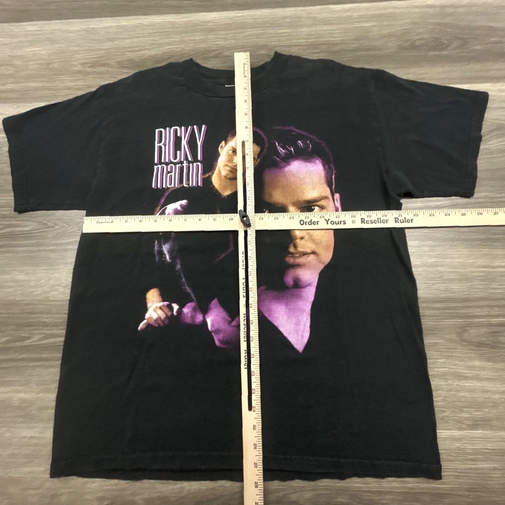 Vintage VINTAGE Ricky Martin Shirt Mens Large Black Winterland Graphic Music 90s Size US L / EU 52-54 / 3 - 5 Thumbnail