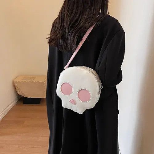Vintage Novelty Skull Crossbody Bag Size ONE SIZE - 3 Thumbnail