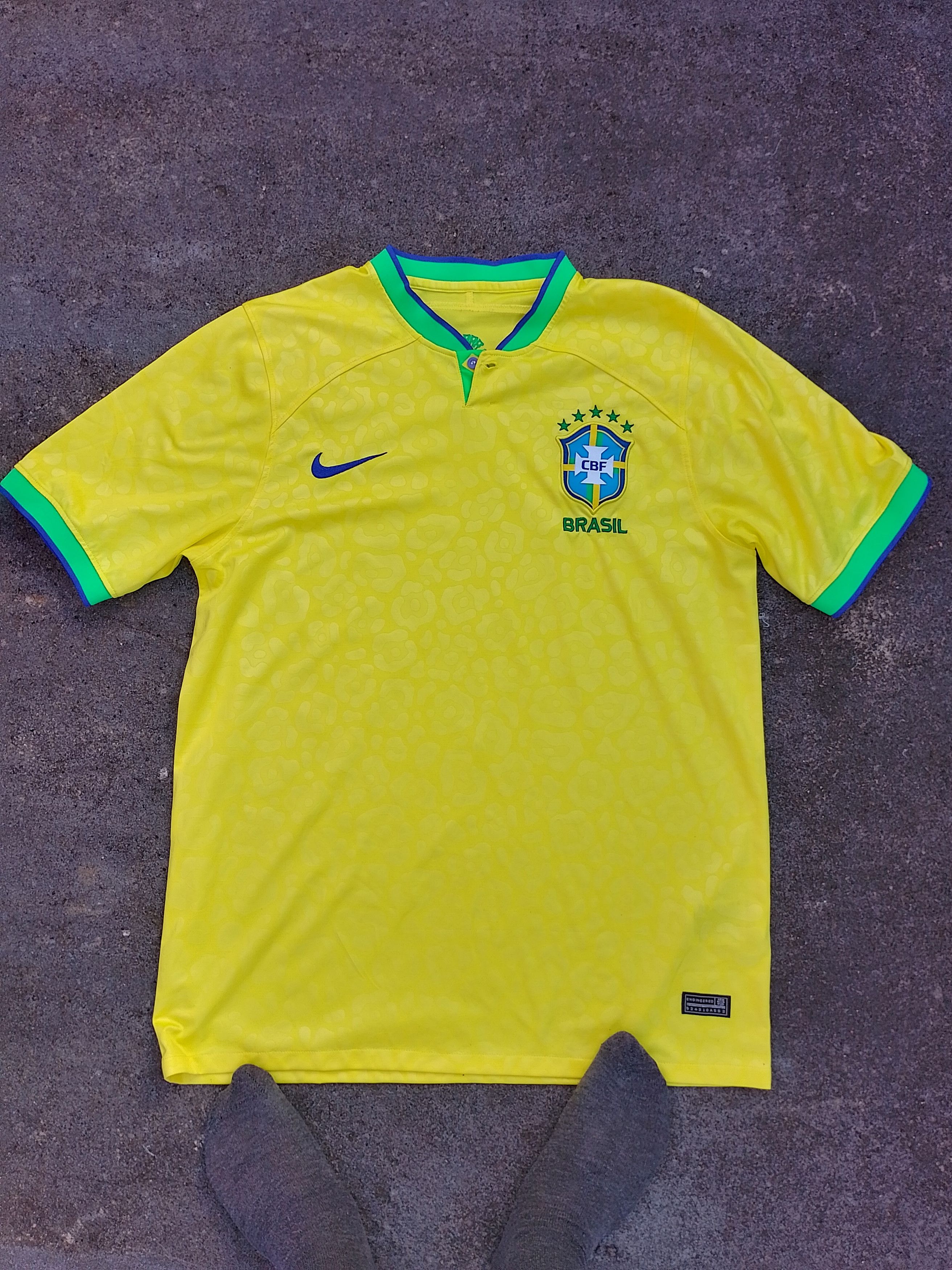 Nike Brazil Jersey 2022 World Cup Official Original Size US M / EU 48-50 / 2 - 1 Thumbnail