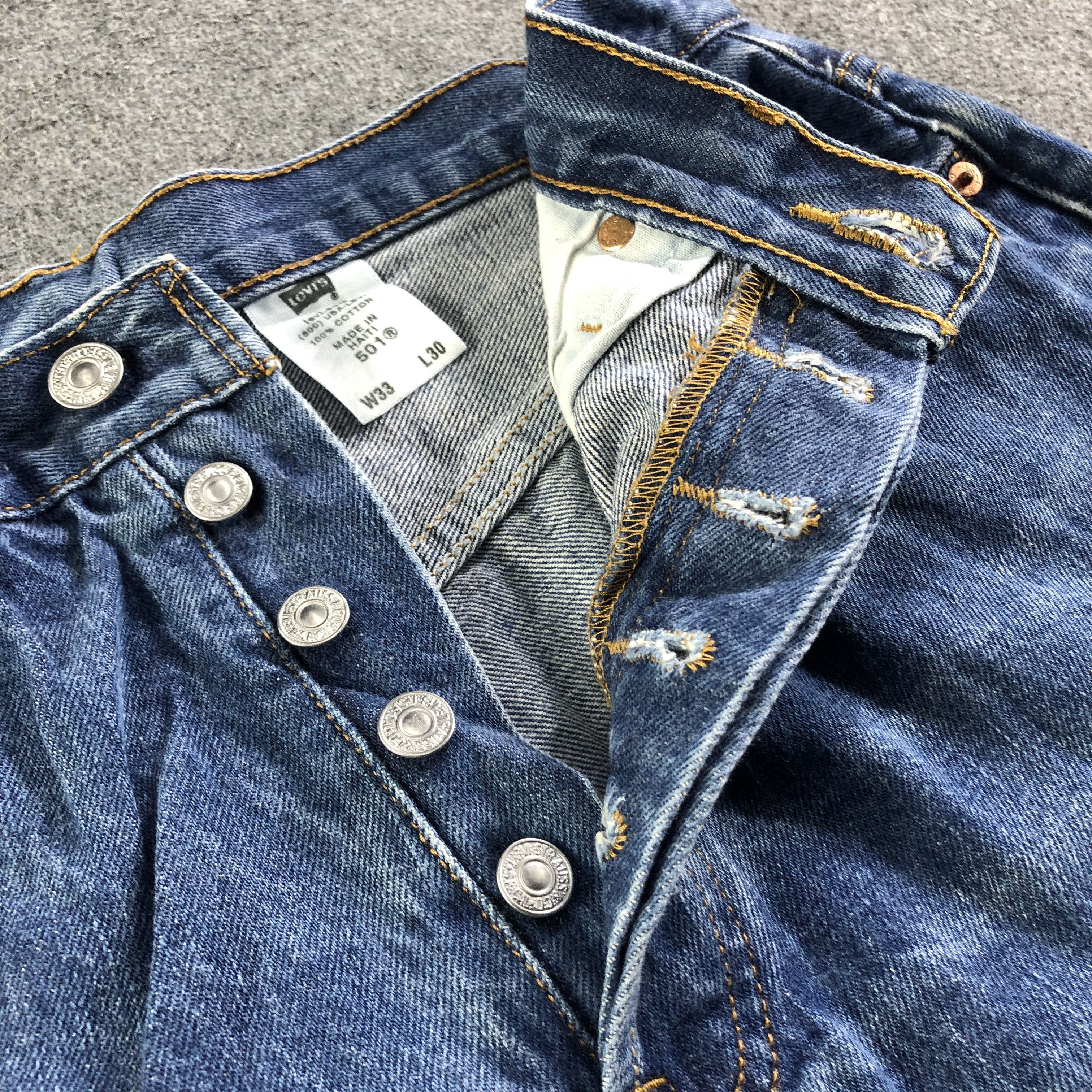 Levi's × Vintage Vintage Blue Wash Levis 501 Jeans-J4455 Size 31" - 7 Thumbnail