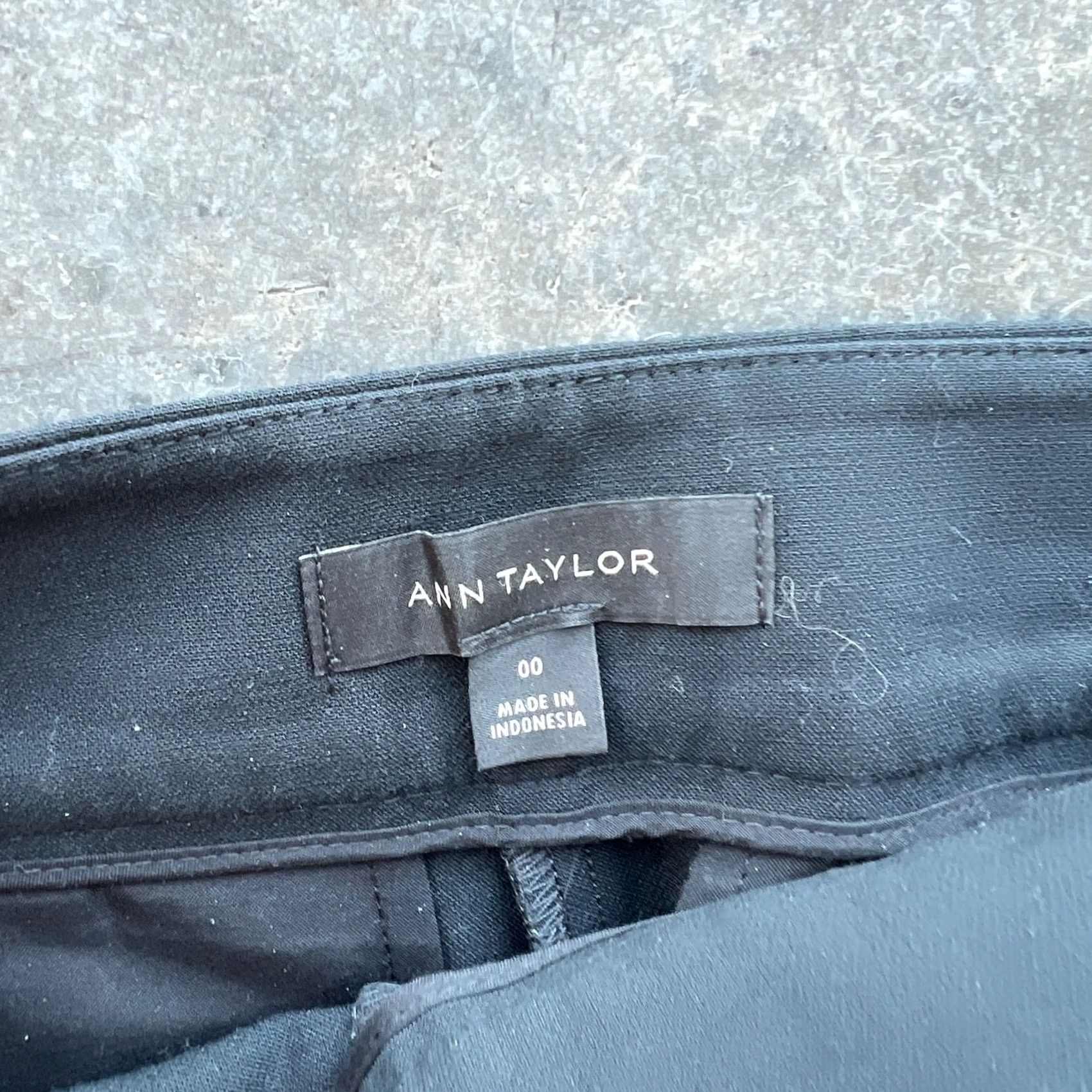 Ann Taylor VINTAGE Ann Taylor Black Wide Leg High Waist Trouser Pants Women 00 Regular Comfort Front Flat Front Size 24" / US 00 / IT 34 - 3 Thumbnail