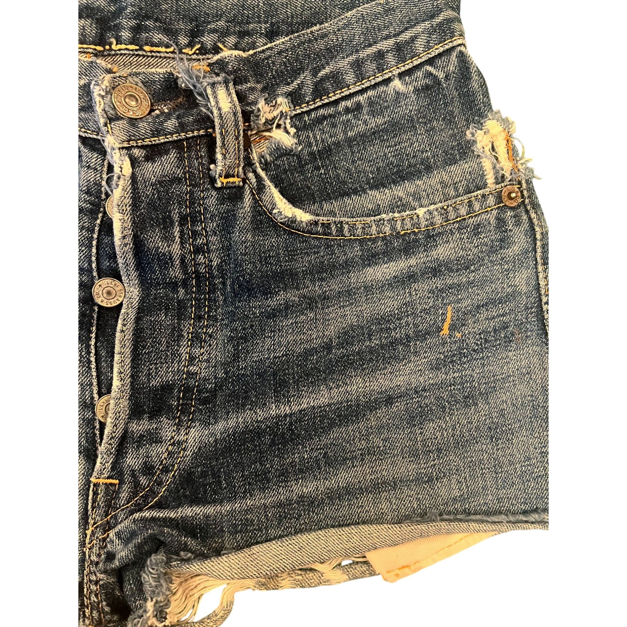 Levi's Vintage Levis Distressed Denim Shorts W/ Rolling Stones Patc Size 28" / US 6 / IT 42 - 14 Thumbnail