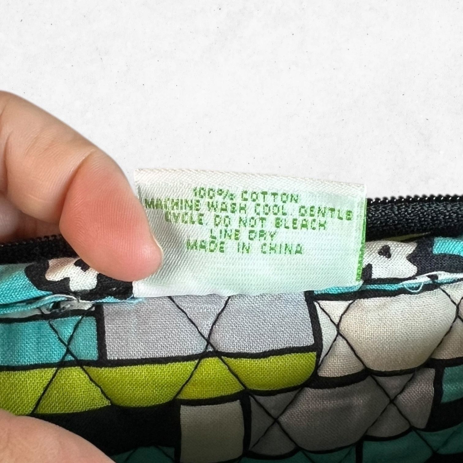 Vera Bradley Vera Bradley Retired Pattern Island Blooms Small Crossbody Size ONE SIZE - 9 Thumbnail
