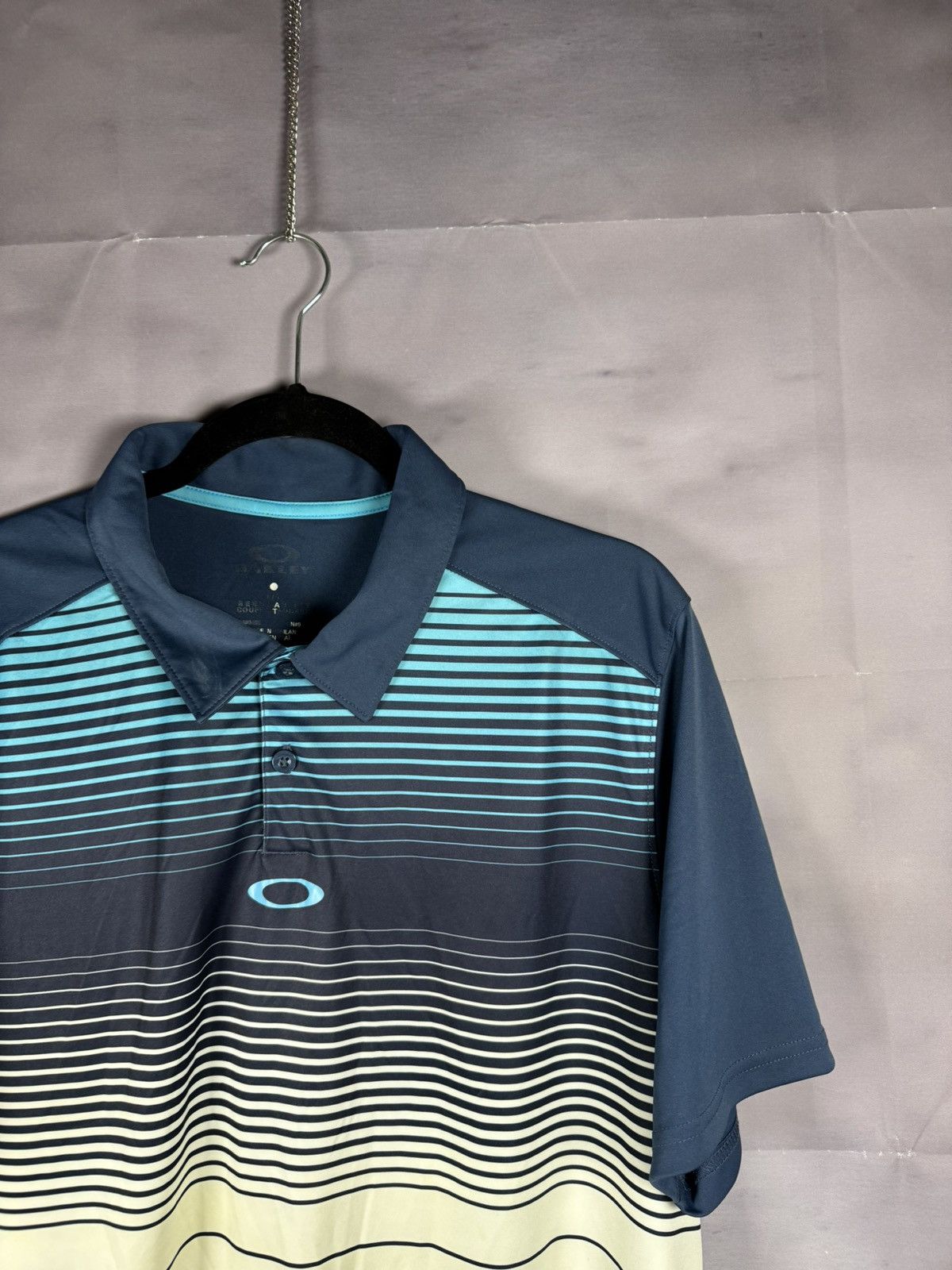 Oakley × Vintage Vintage Oakley Center Logo Stripped Blue Men’s Polo Shirt Size US L / EU 52-54 / 3 - 2 Thumbnail