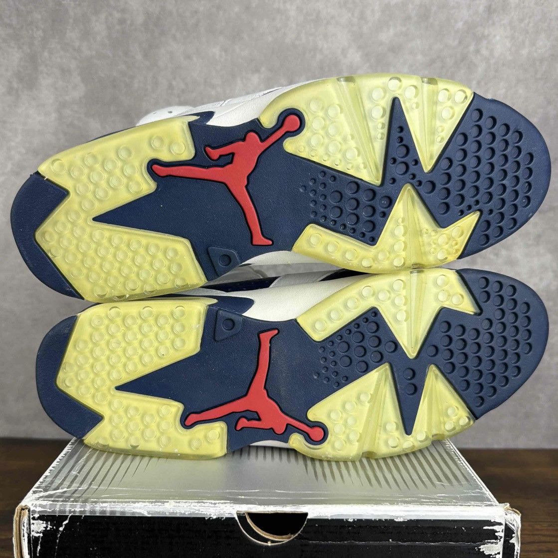 Jordan Brand NEW Vintage Air Jordan 6 Retro+ Olympic 2000 12.5 136038-461 Size US 12.5 / EU 45-46 - 7 Thumbnail