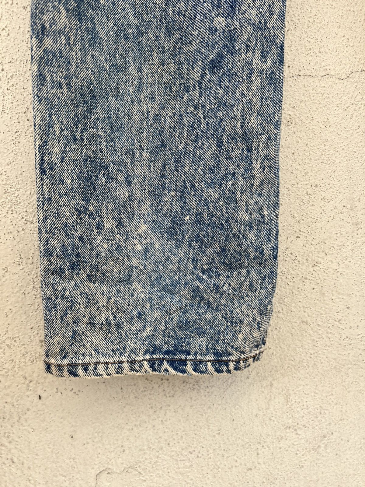 Levi's Vintage 80s Levi’s 505 Mud Acid Wash Denim Rips Knee Jeans Size US 34 / EU 50 - 18 Thumbnail