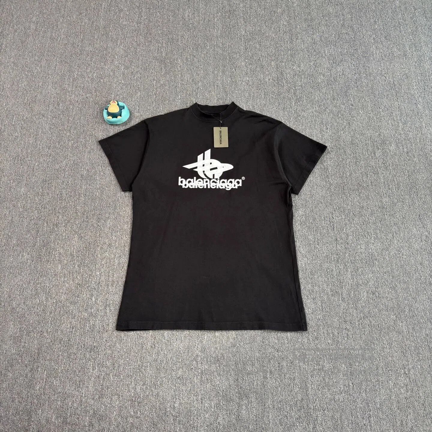 Balenciaga Black Short Sleeve Graphic T-Shirt. Size US S / EU 44-46 / 1 - 1 Thumbnail