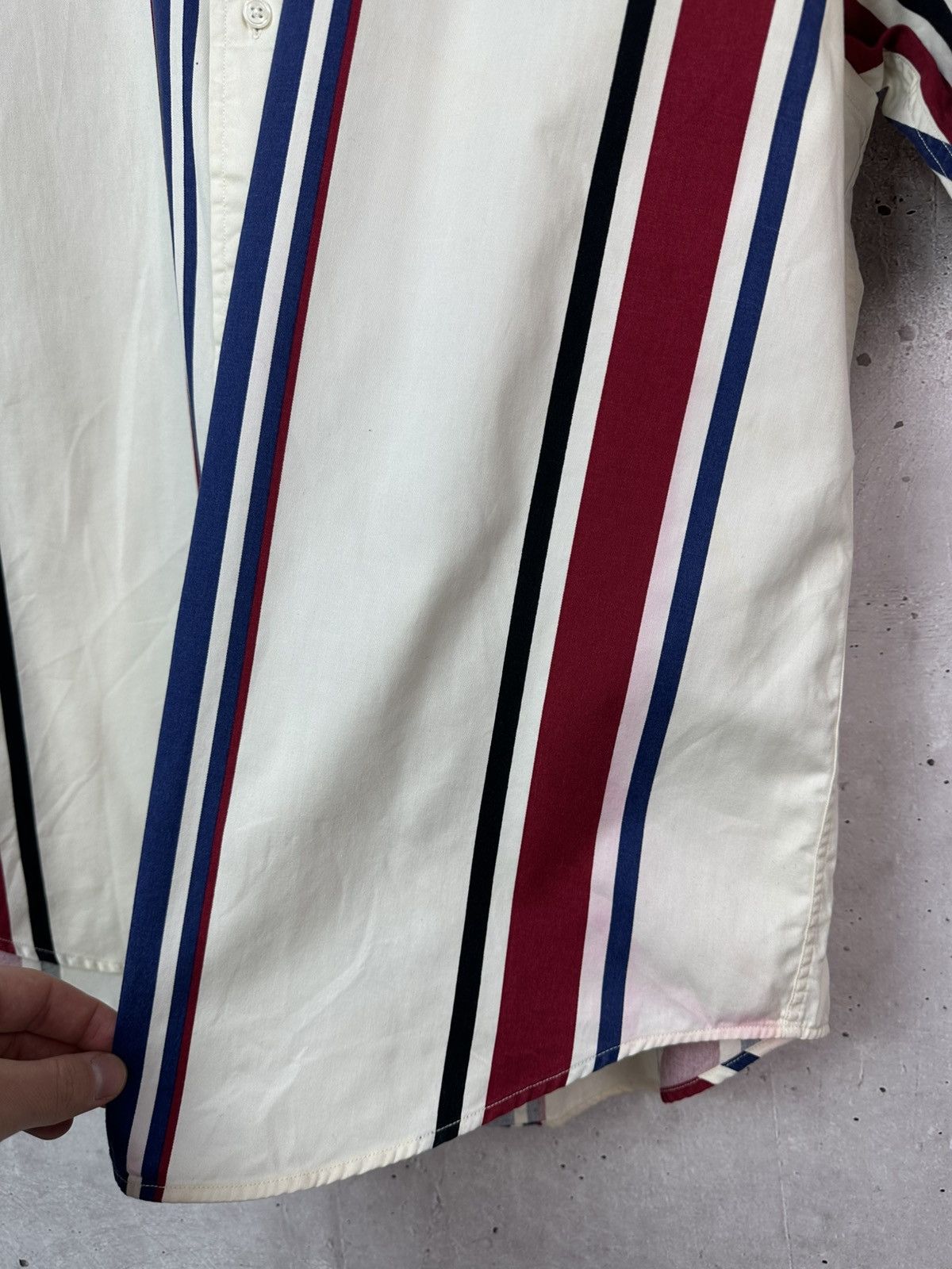 Tommy Hilfiger Vintage Tommy Hilfiger Stripped Logo Short Sleeve Shirt Size US XL / EU 56 / 4 - 8 Thumbnail