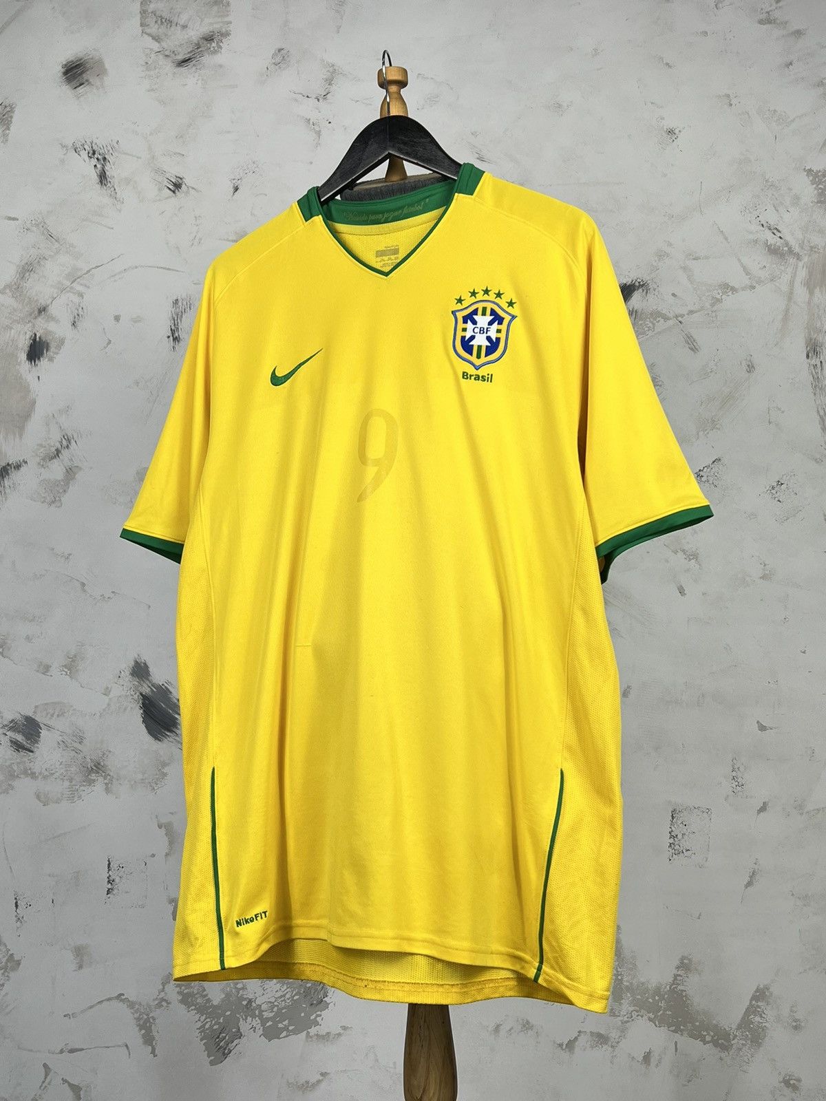 Nike Vintage Nike Brazil National Team Jersey 9 Size L - XL Size US XL / EU 56 / 4 - 1 Thumbnail