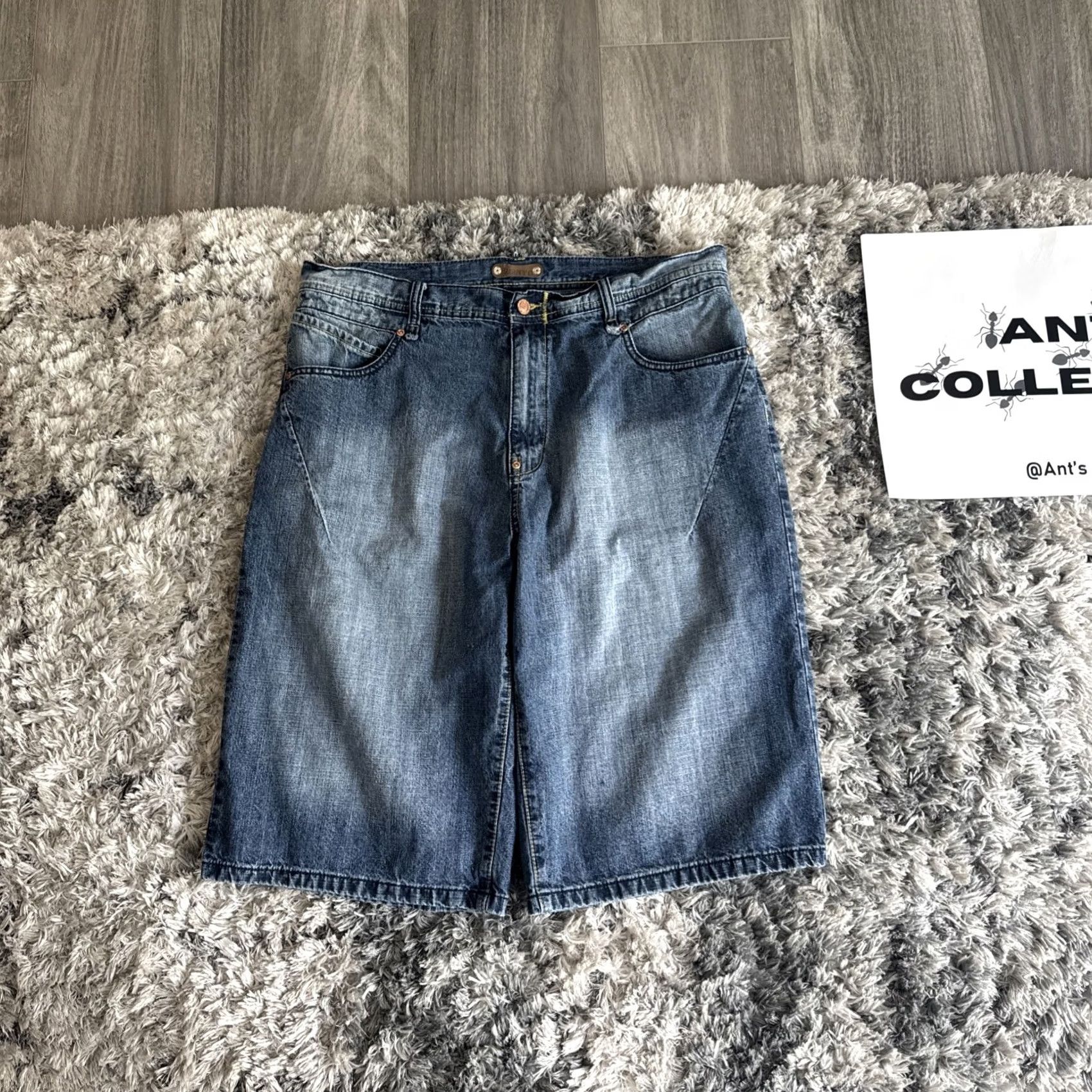 Denime VINTAGE 212NYC Jorts Jean Shorts Men’s Size 38 Blue Denim Embroidered Y2K 00’s Size US 38 / EU 54 - 6 Thumbnail