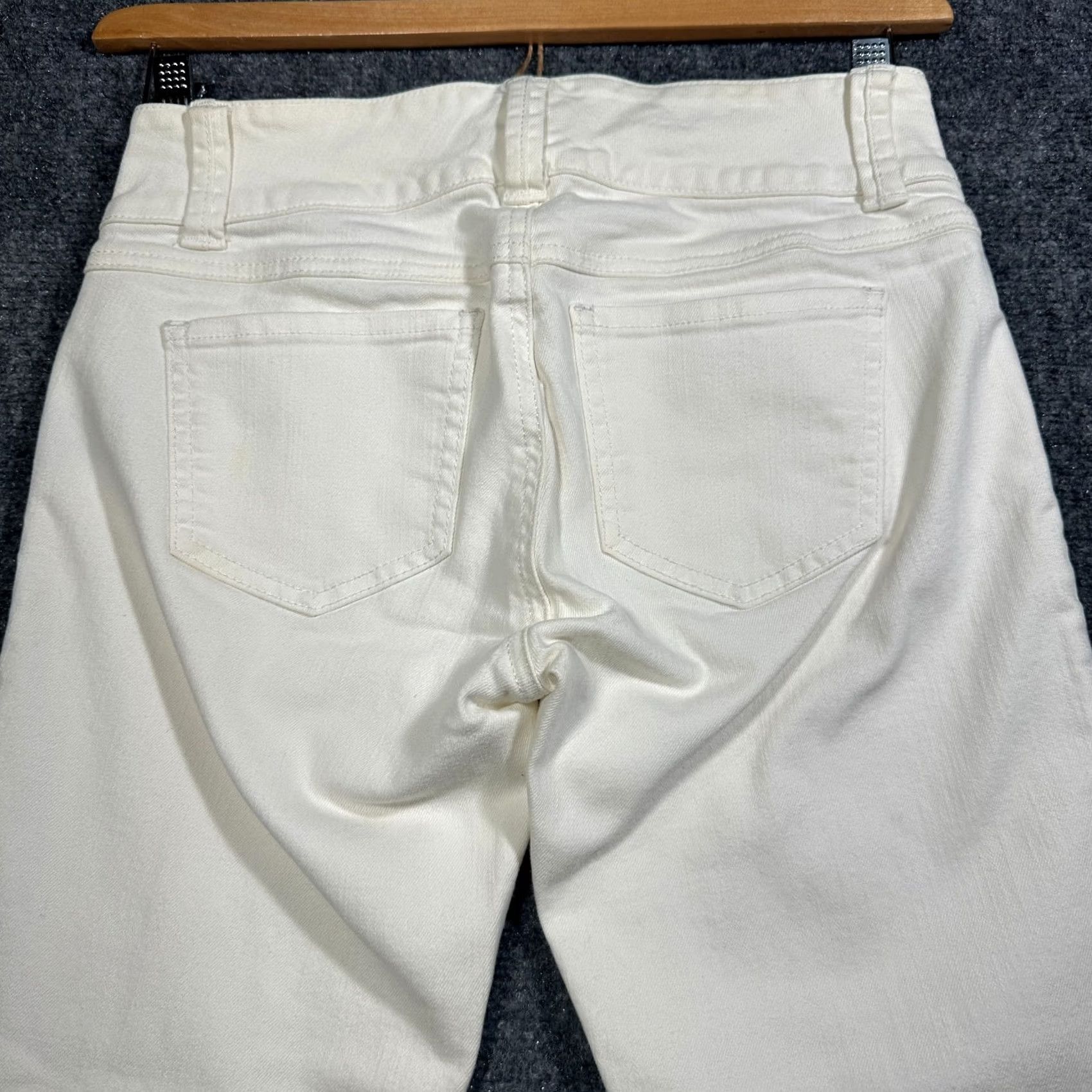 Vintage CAbi Lou Lou Straight Jeans Womens 2 White Cotton Stretch 5-Pocket Denim 32in Inseam Size 26" / US 2 / IT 38 - 8 Thumbnail
