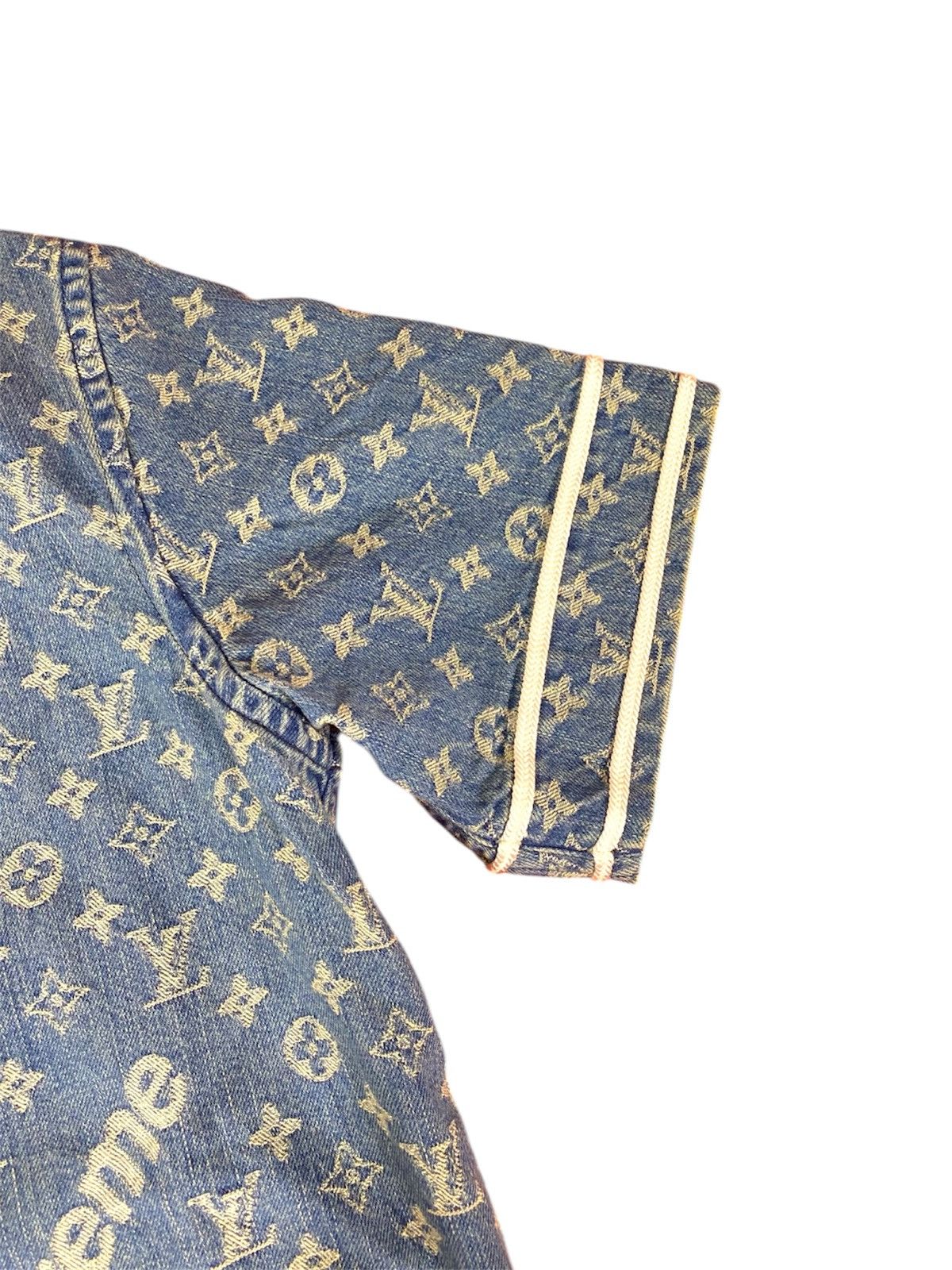 Louis Vuitton × Supreme Louis Vuitton X Supreme S baseball Jersey Denim Monogram Size US S / EU 44-46 / 1 - 5 Thumbnail