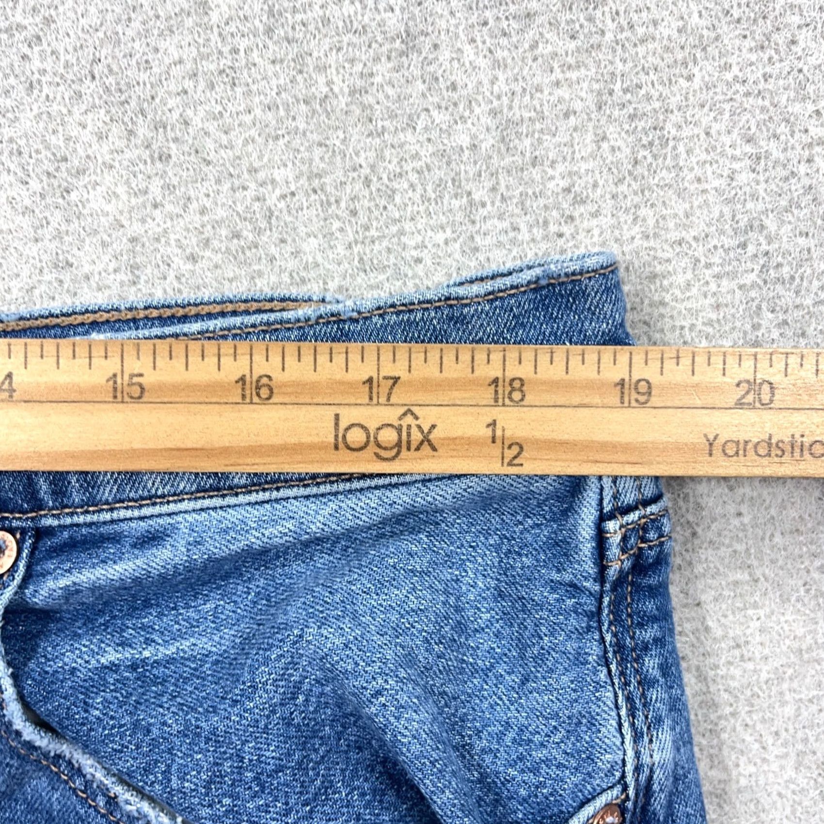 American Eagle Outfitters American Eagle Outfitters Jeans Women 18 High Rise Mom 38x29 Denim Blue 90s Grunge Retro 5-Pocket Womens Size 40" / US 18 - 6 Thumbnail