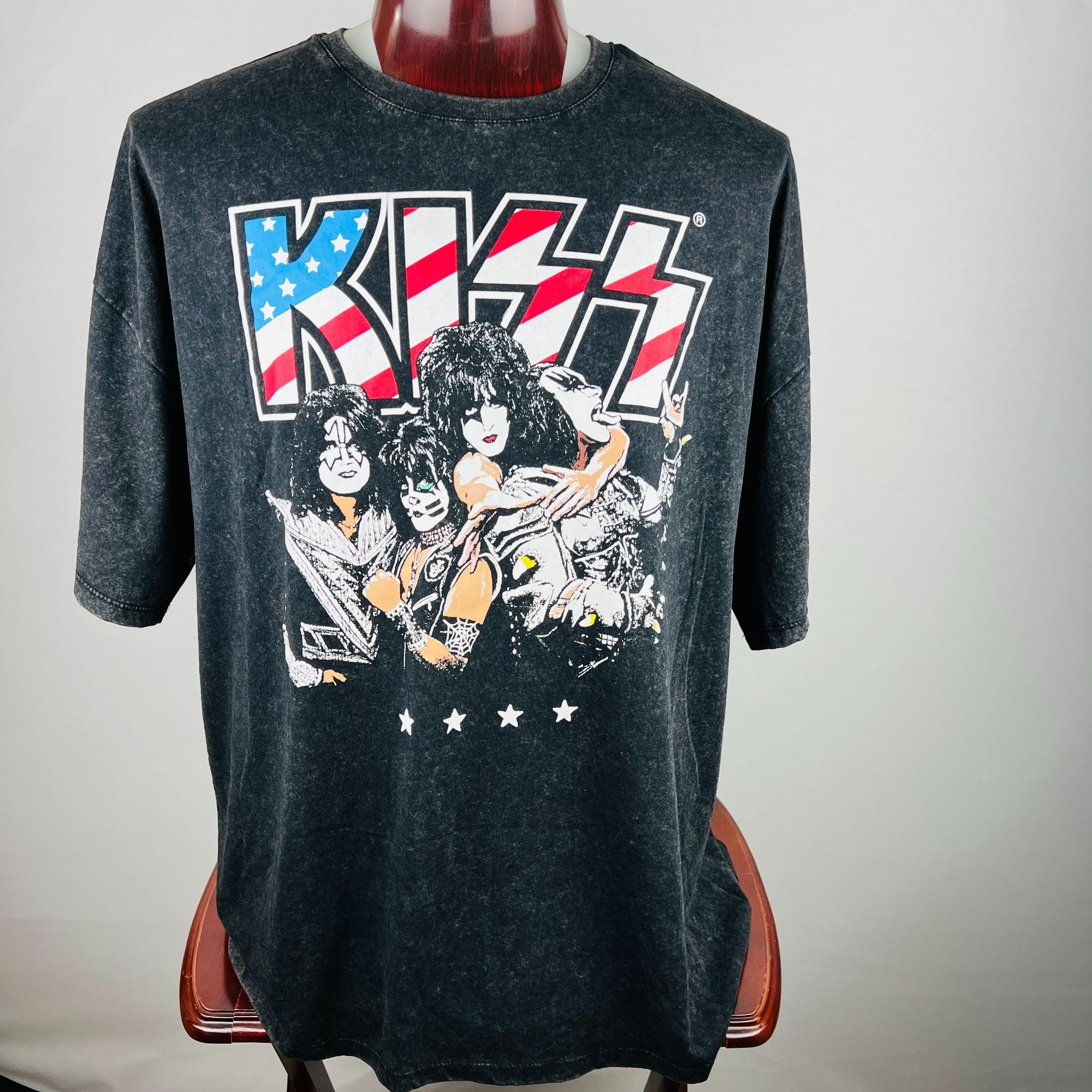 Other KISS Red White & Blue XXL T-Shirt Shirt Size US XXL / EU 58 / 5 - 1 Thumbnail