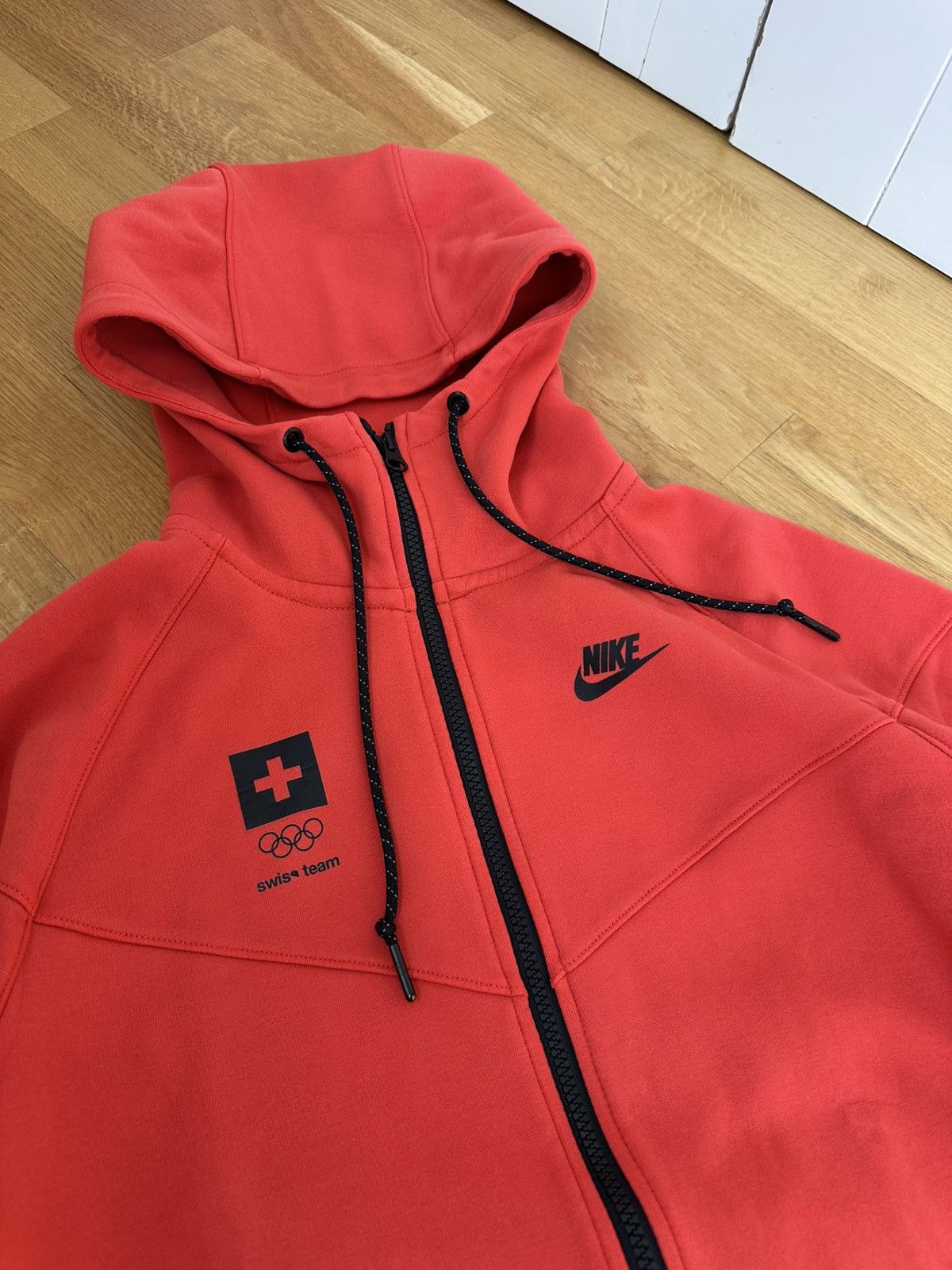 Nike 🇨🇭Nike Tech Fleece Zip Hoodie Swiss Team Logo Size US S / EU 44-46 / 1 - 7 Thumbnail