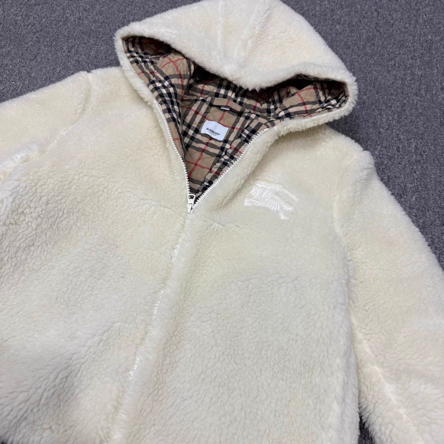 Burberry Burberry teddy shearling Horseferry check UK8 99 new Size S / US 4 / IT 40 - 3 Thumbnail