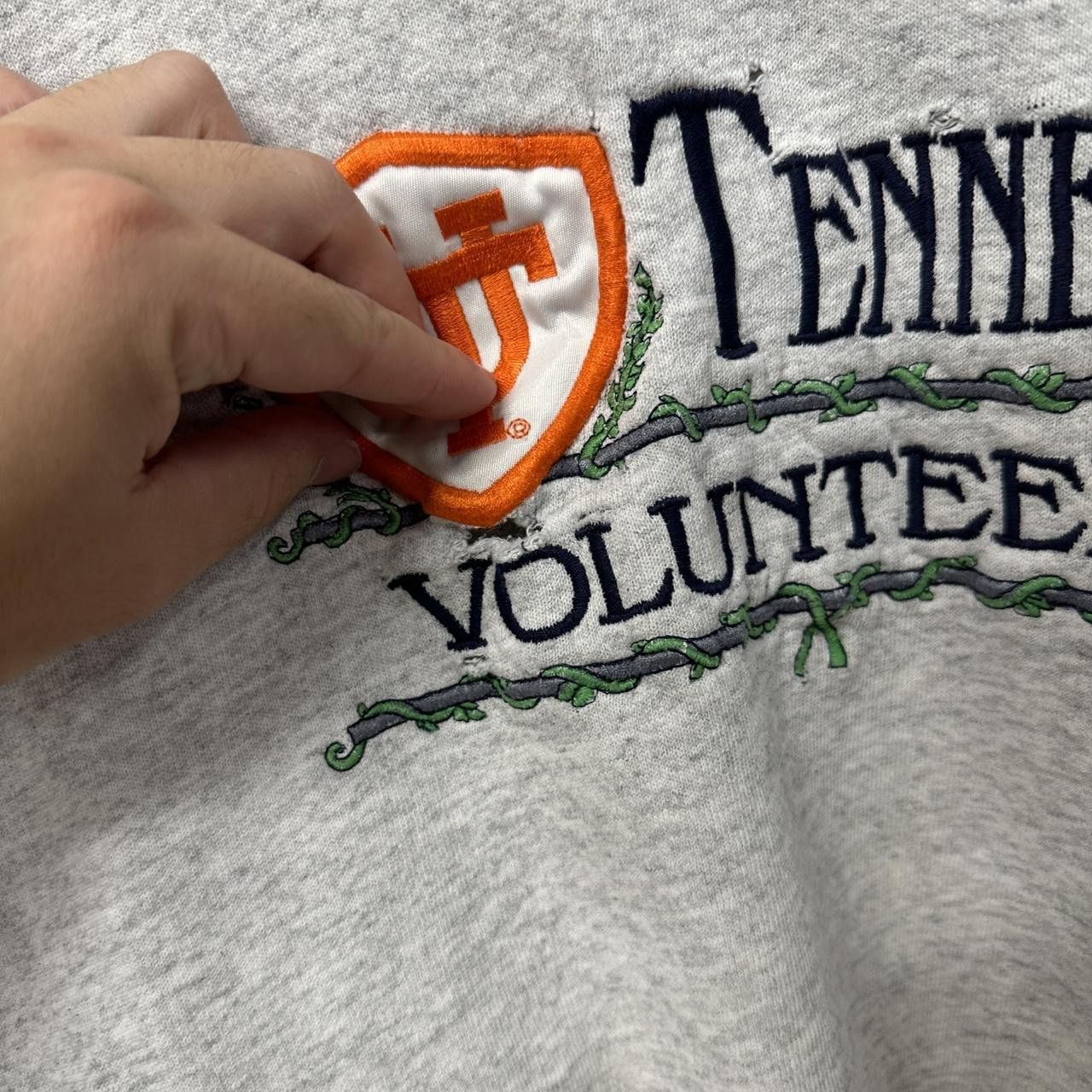 Vintage Vintage 90s Tennessee Volunteers Sweatshirt Medium Size US M / EU 48-50 / 2 - 4 Thumbnail
