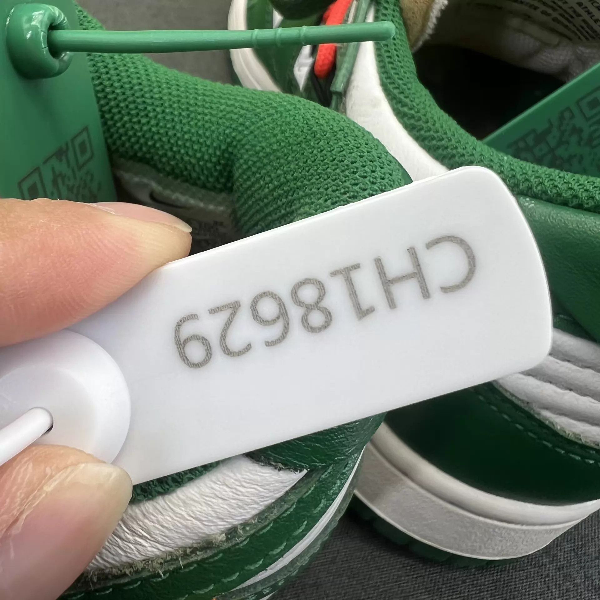 Nike OW x Nike Dunk Low White Green 40.5 Boxed CH18629 Size US 7.5 / EU 40-41 - 9 Thumbnail