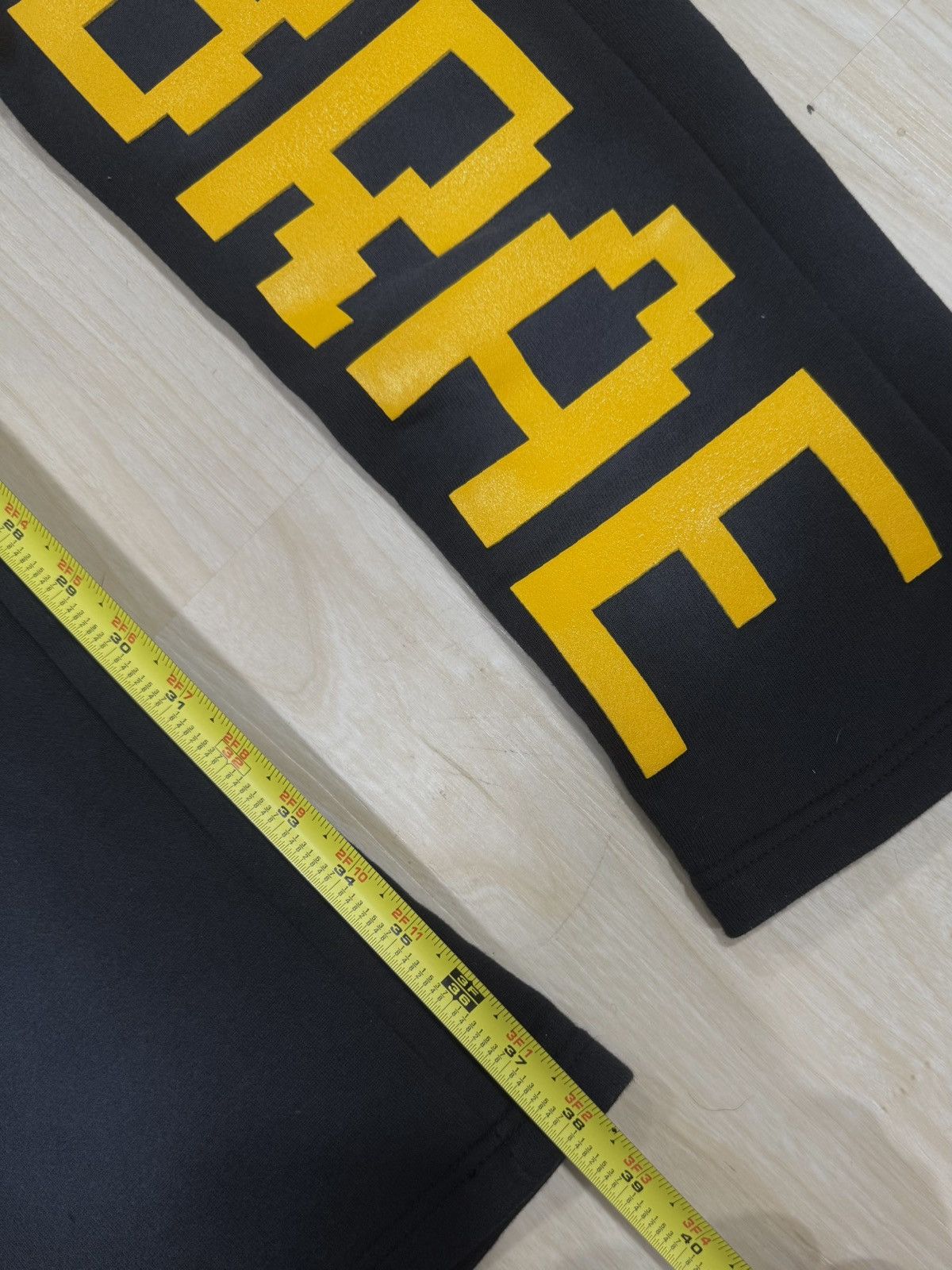 Vertabrae Vertabrae Sweatpants - Size M (Black + Yellow) Size US 32 / EU 48 - 9 Thumbnail