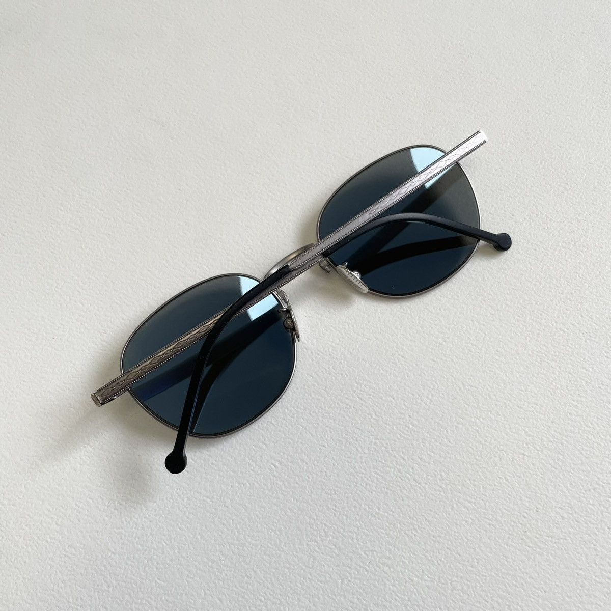 Cutler and Gross Gunmetal Silver Round Lens Sunglasses Size ONE SIZE - 16 Thumbnail