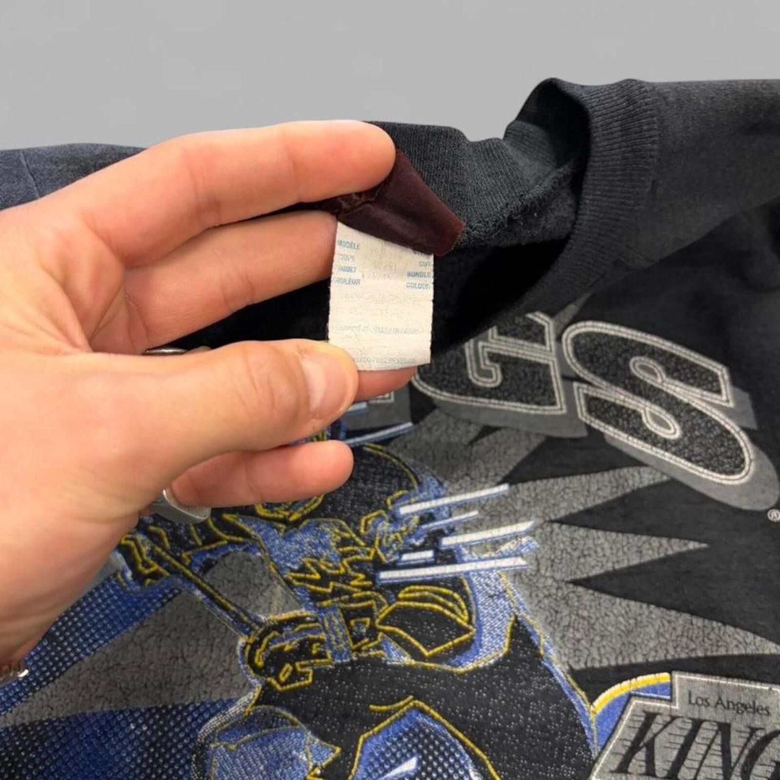 NHL Vintage 1993 Los Angeles King NHL Crewneck Size US L / EU 52-54 / 3 - 7 Thumbnail