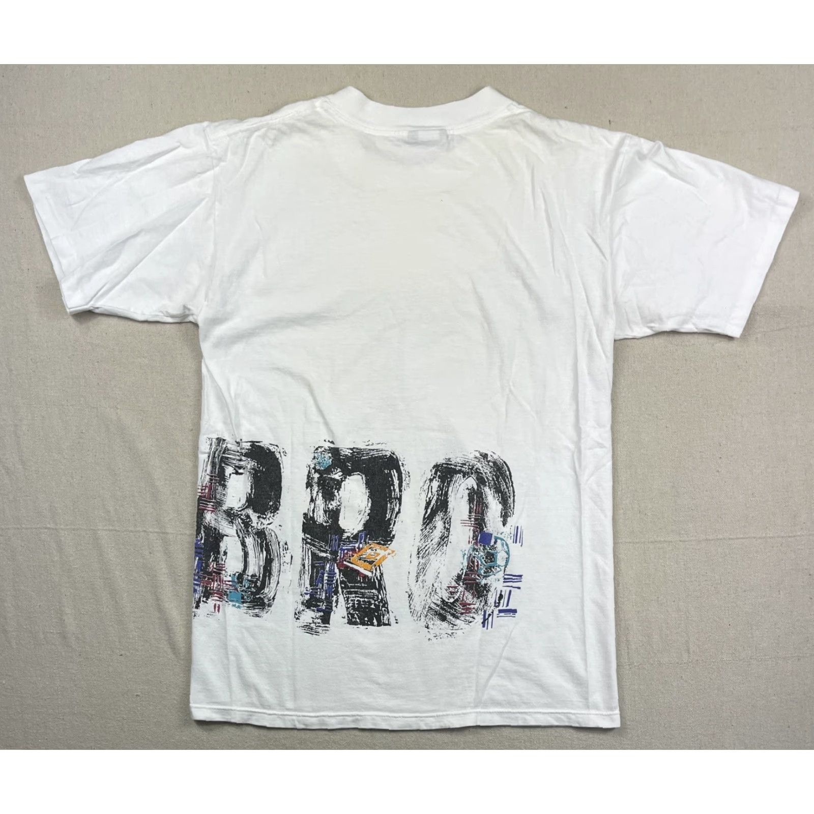 Umbro VINTAGE Umbro T-Shirt Shirt Mens White 90s Logo Single Stitch Sz M 1990s USA Made Size US M / EU 48-50 / 2 - 2 Thumbnail