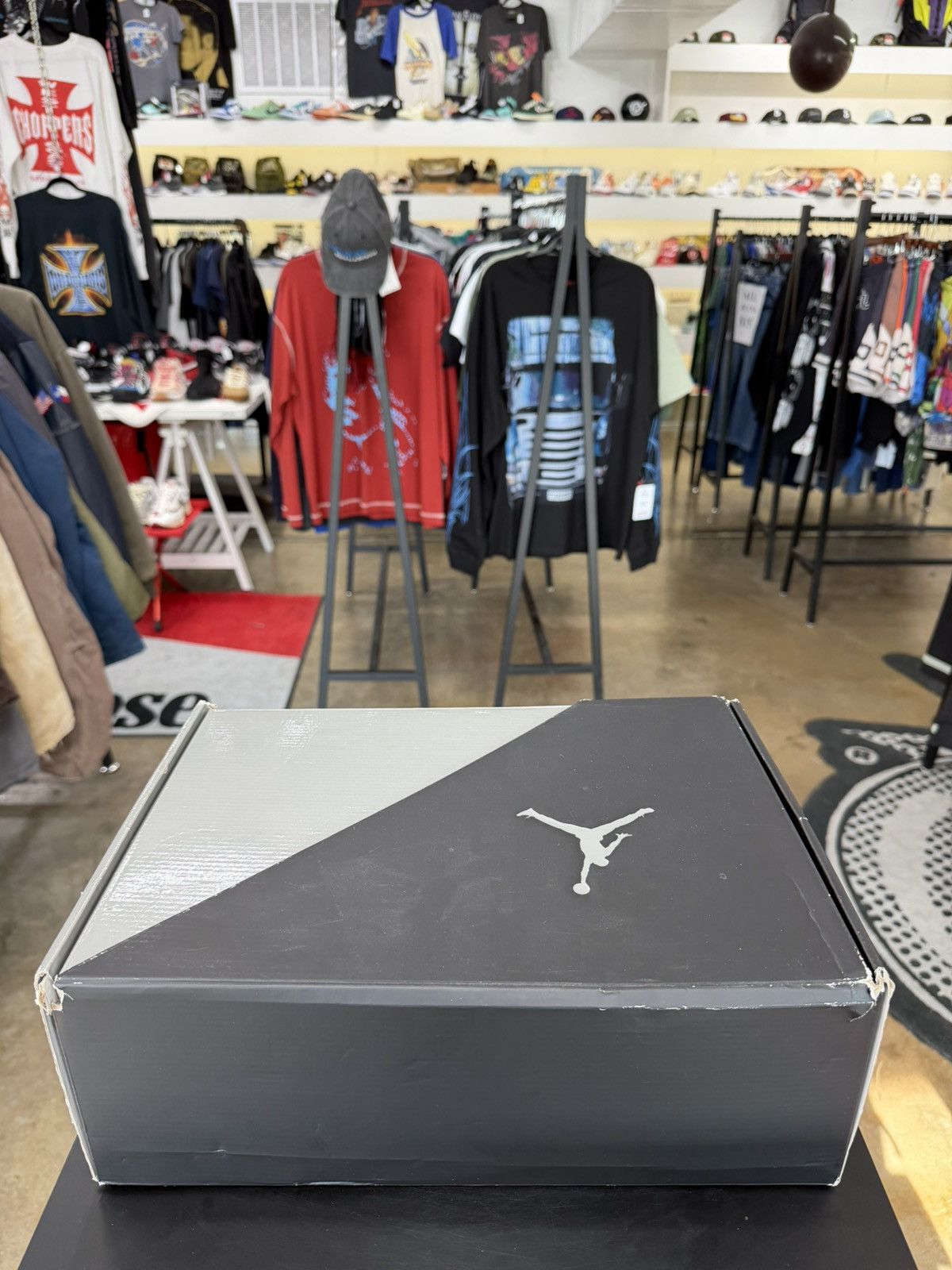 Jordan Brand Air Jordan 11 Jubilee 25th Anniversary Size 10.5 (2020) Size US 10.5 / EU 43-44 - 16 Thumbnail