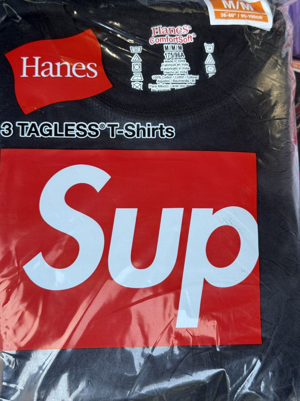Supreme Supreme x Hanes Tagless Tees (3 Pack) Medium Size US M / EU 48-50 / 2 - 4 Thumbnail