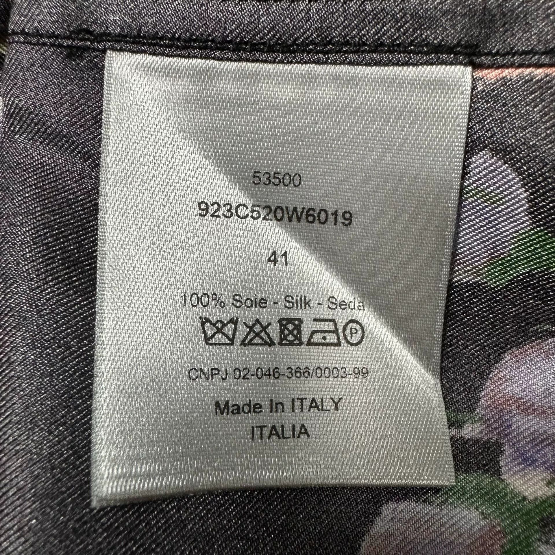 Dior Dior x Kaws Silk Short-Sleeve Shirt Size US M / EU 48-50 / 2 - 6 Thumbnail