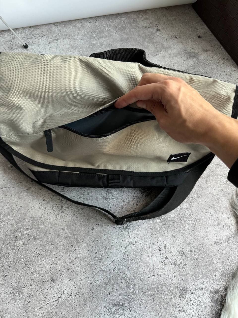 Nike Vintage Nike Cordura Shoulder crossbody sling bag Y2K Size ONE SIZE - 9 Thumbnail
