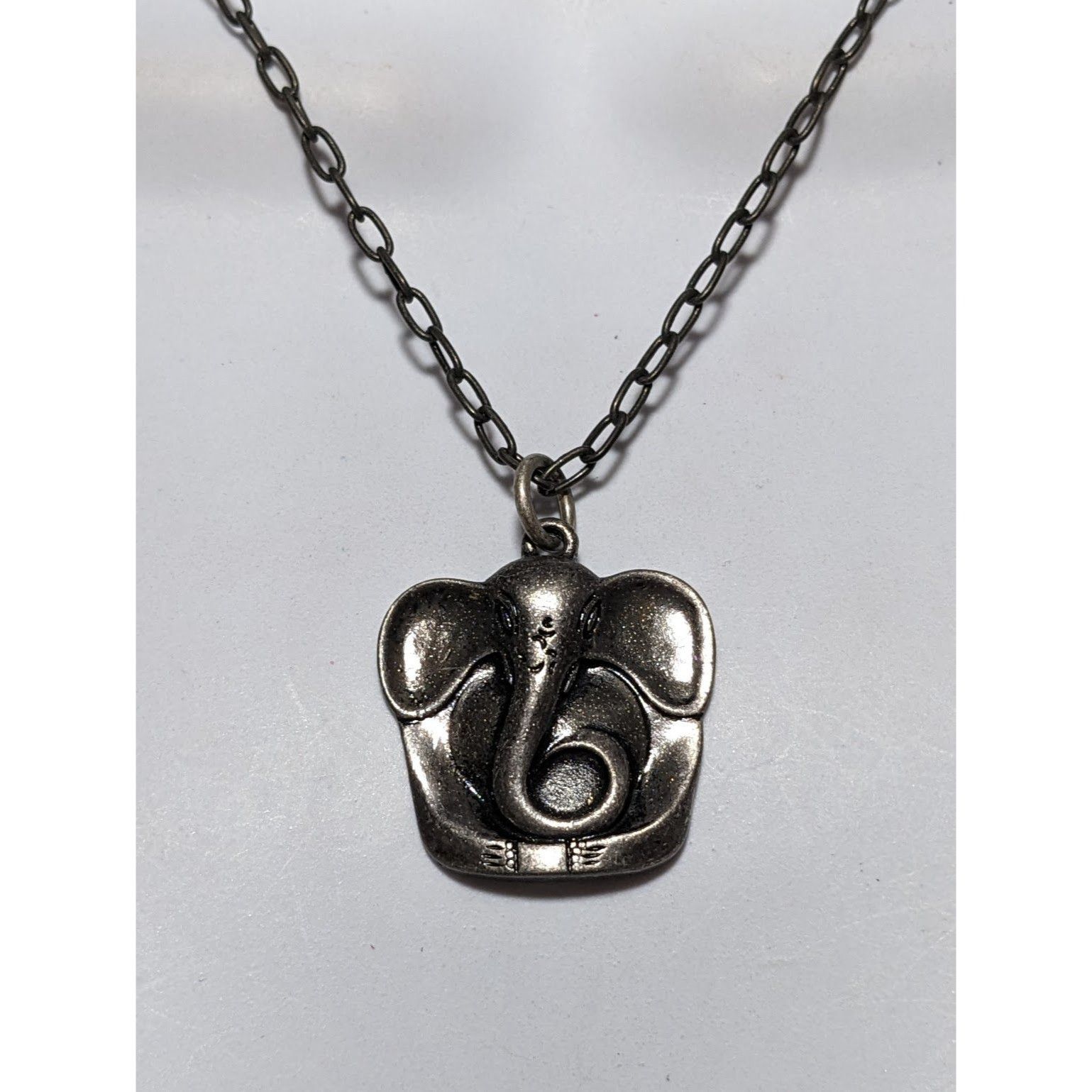 Other Axcess Liz Claiborne Silver Elephant Necklace Size ONE SIZE - 9 Thumbnail