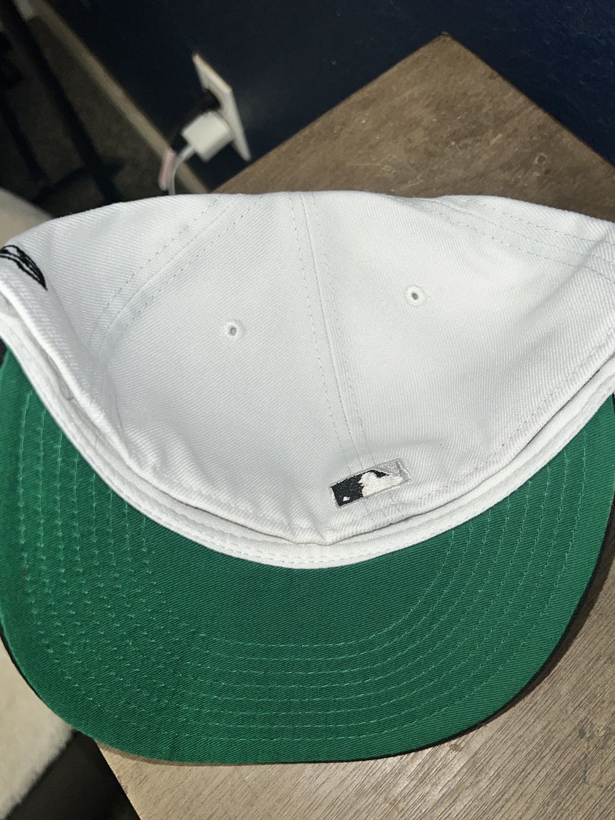 New Era Chicago White Sox size 7 1/4 Size ONE SIZE - 3 Thumbnail