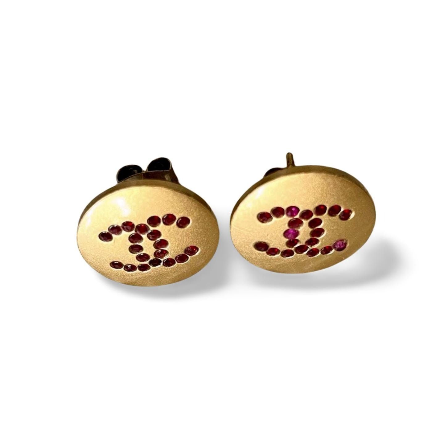 Chanel Vintage CHANEL golden round stud earrings with red crystals Size ONE SIZE - 2 Thumbnail
