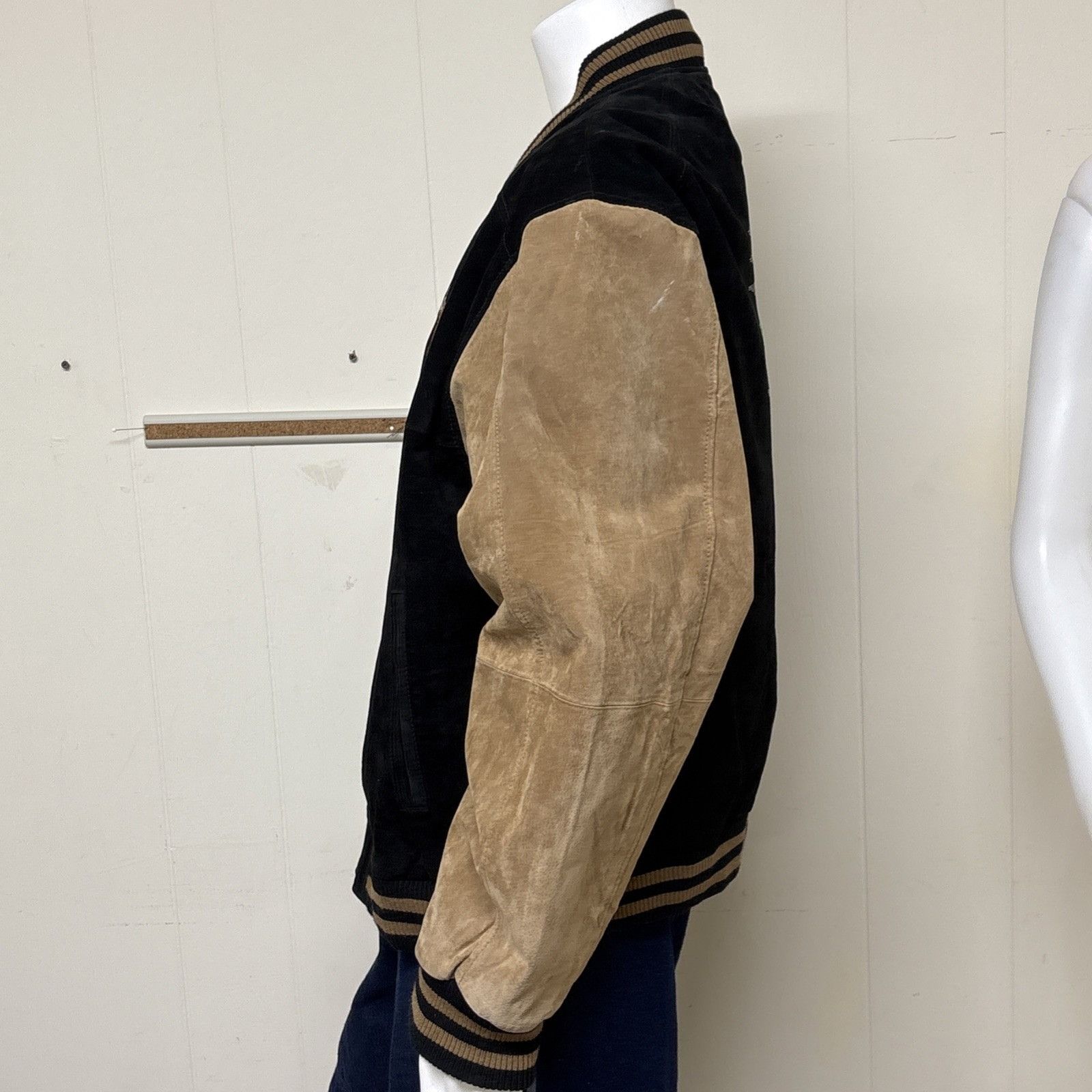 Other Vintage Leather Jacket Mens XXL Embroidered Varsity Pig Sued Size US XXL / EU 58 / 5 - 4 Thumbnail