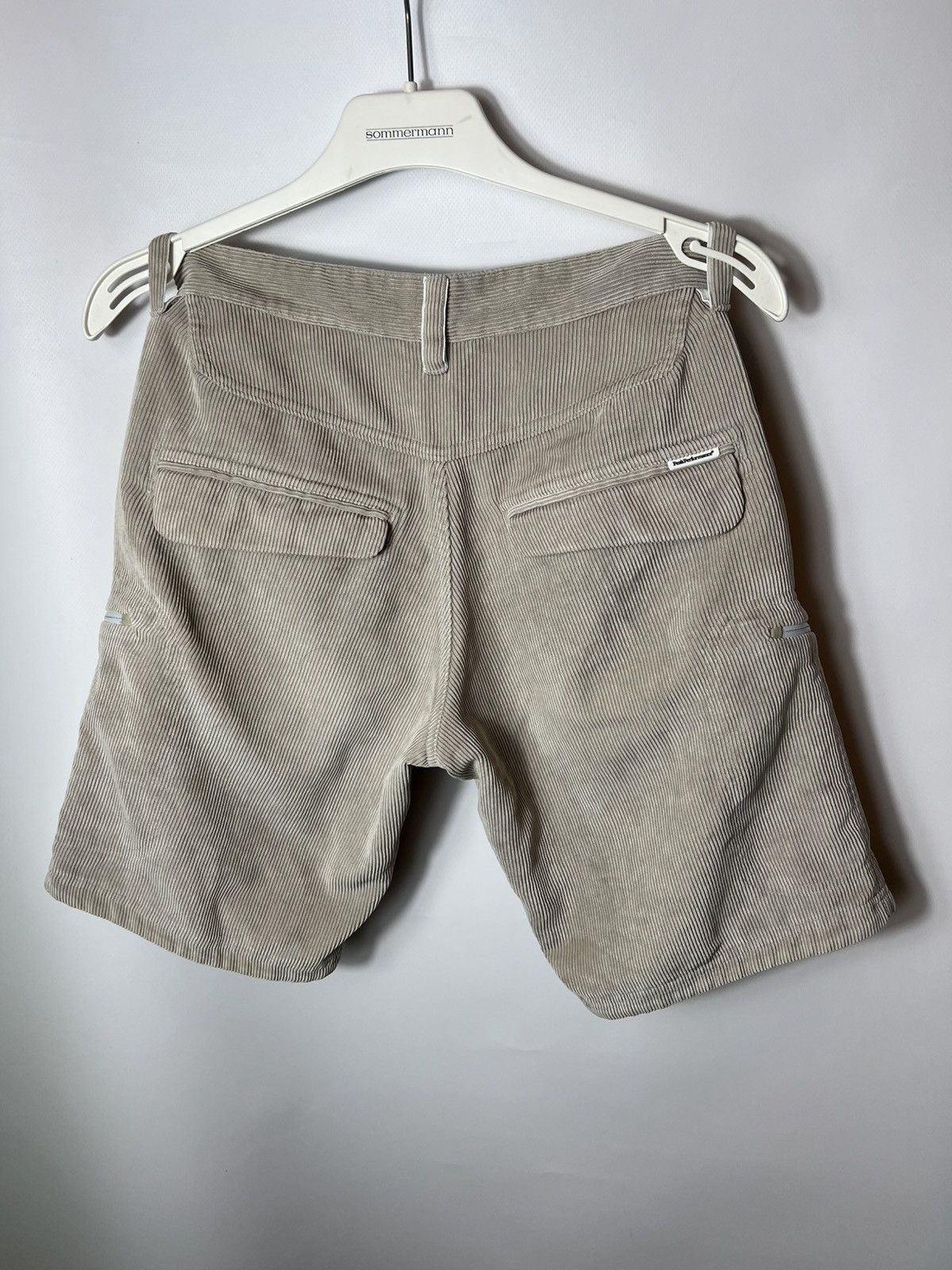 Peak Performance Vintage outdoor Peak Performance Velvet Cargo Shorts Sz Xs Size US 30 / EU 46 - 8 Thumbnail