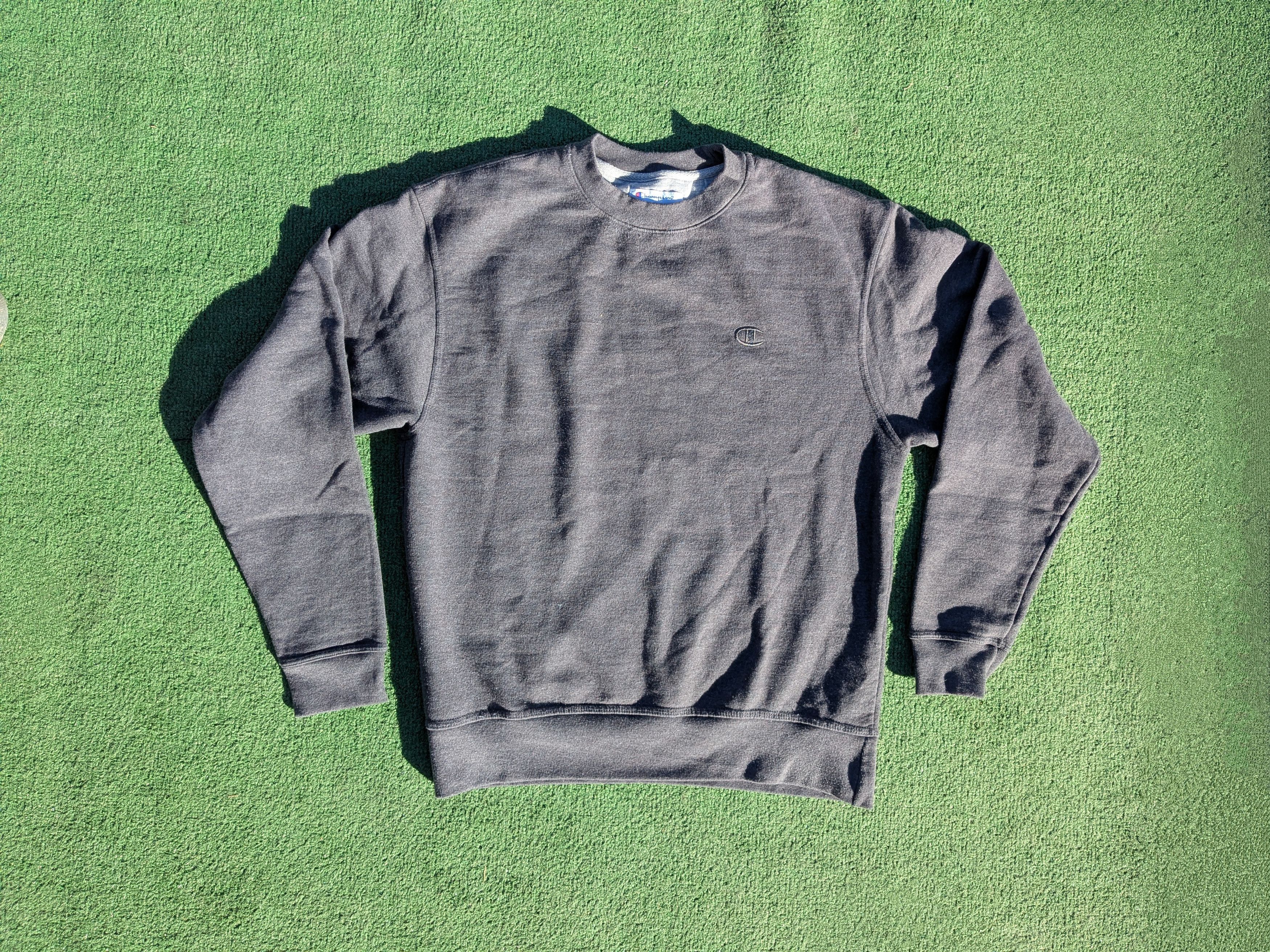 Champion VTG Champion Authentic Charcoal Pullover Crew Sweatshirt Size US M / EU 48-50 / 2 - 5 Thumbnail