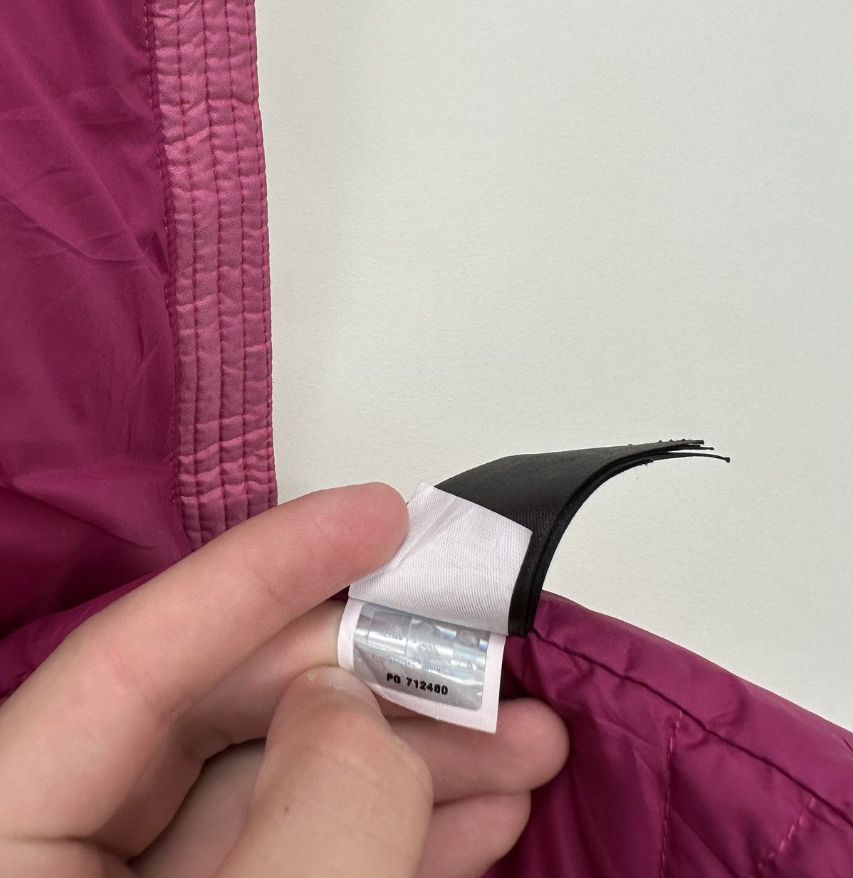 The North Face Vintage The North Face 550 Pink Hype Puffer Down Vest Size M / US 6-8 / IT 42-44 - 12 Thumbnail