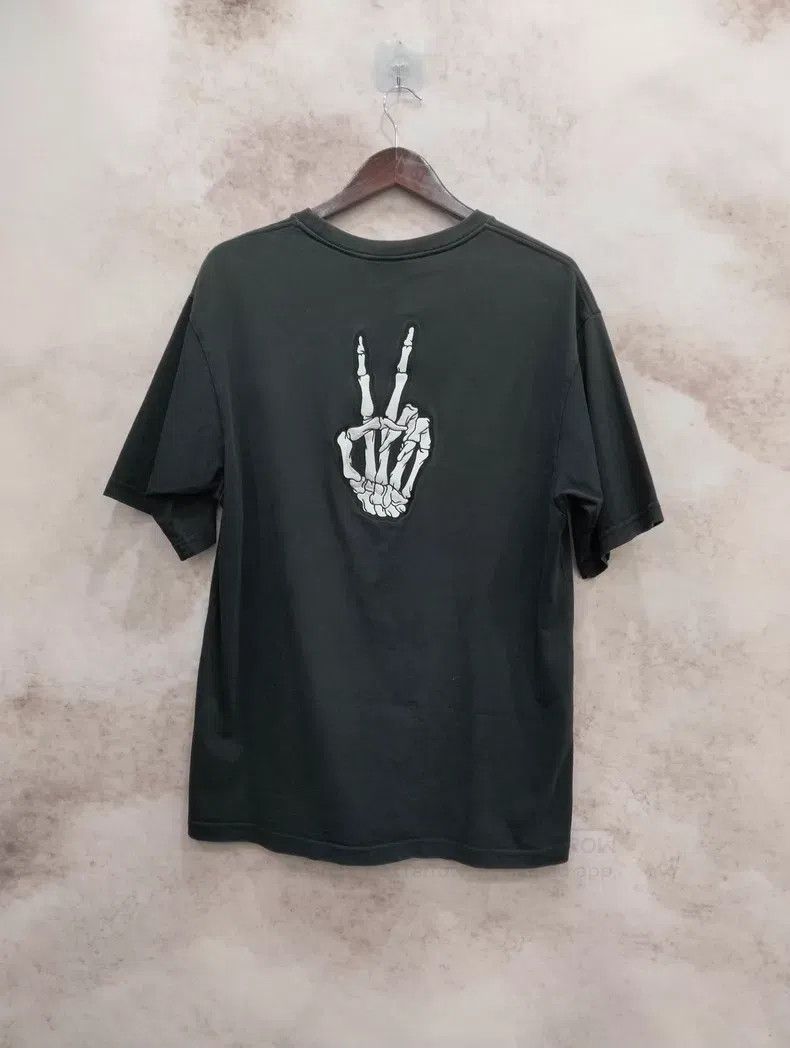 Balenciaga Balenciaga Smiley face T-shirt - Size XXS Size US XXS / EU 40 - 2 Thumbnail