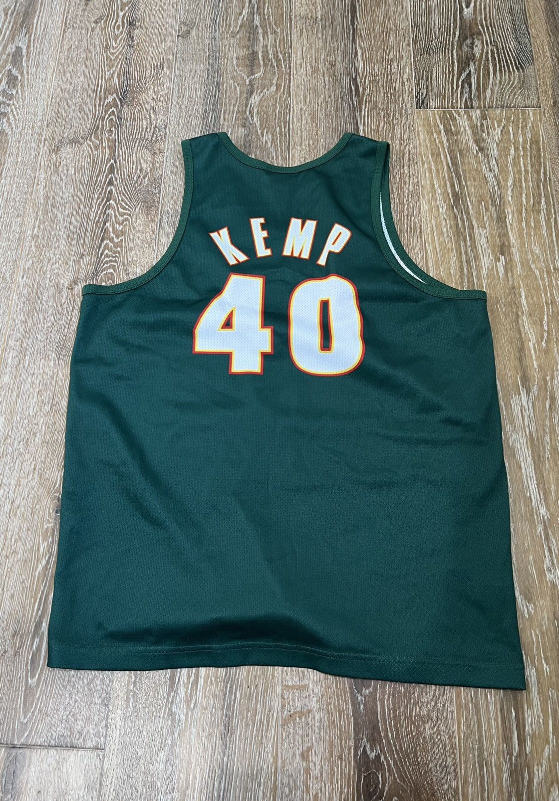Mitchell & Ness Mitchell & Ness Shawn Kemp Seattle SuperSonics jersey Size US M / EU 48-50 / 2 - 2 Thumbnail