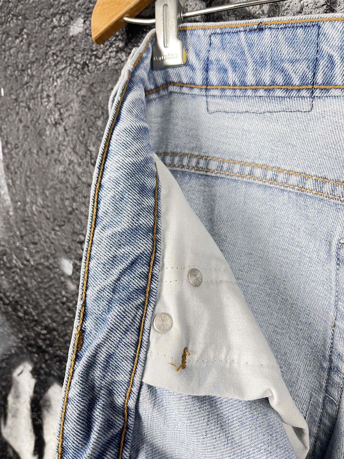 Levi's Levi’s Silver Tab Guy’s Fit Distressed Jeans Women’s Size M Size 34" / US 12 / IT 48 - 19 Thumbnail