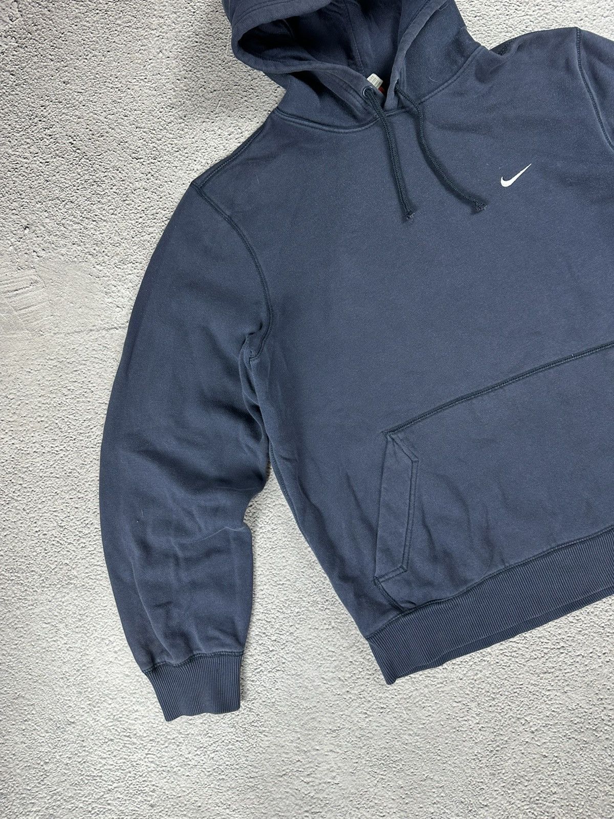 Nike Vintage Nike Athletic Hoodie Faded Y2K Basic Logo Size US L / EU 52-54 / 3 - 3 Thumbnail