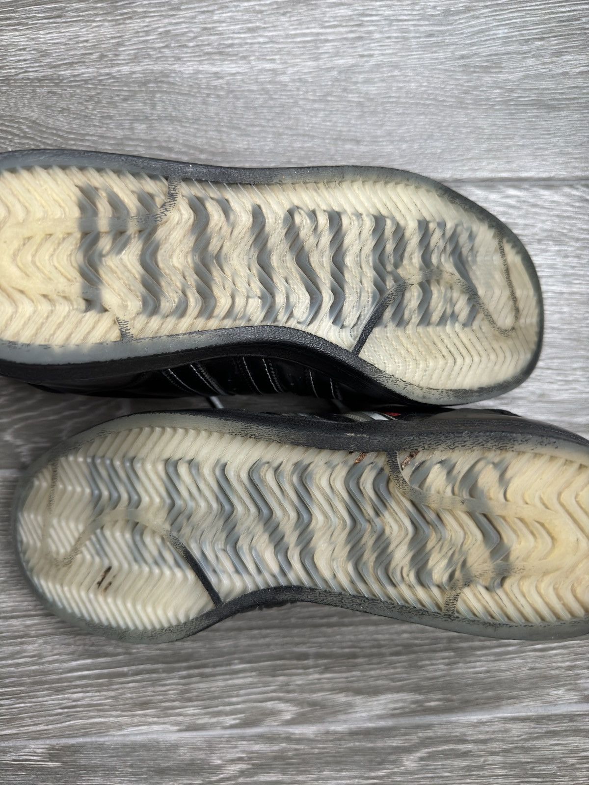 Adidas × Pleasures Adidas X Pleasures superstars Size US 7.5 / EU 40-41 - 14 Thumbnail