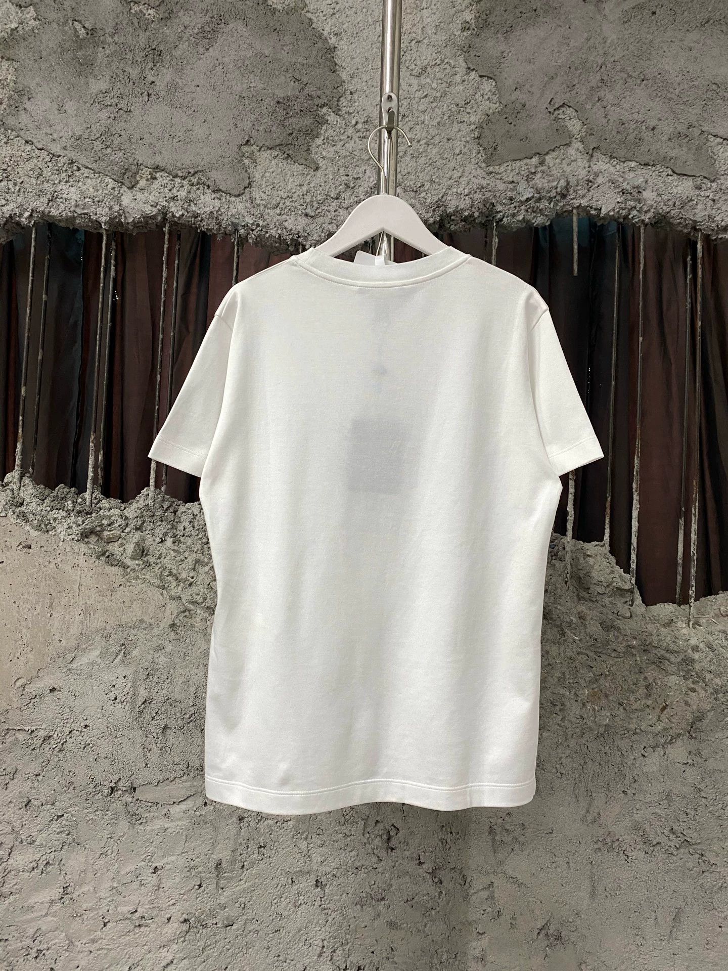 Louis Vuitton LV script logo short-sleeve tee size S Size S / US 4 / IT 40 - 2 Thumbnail