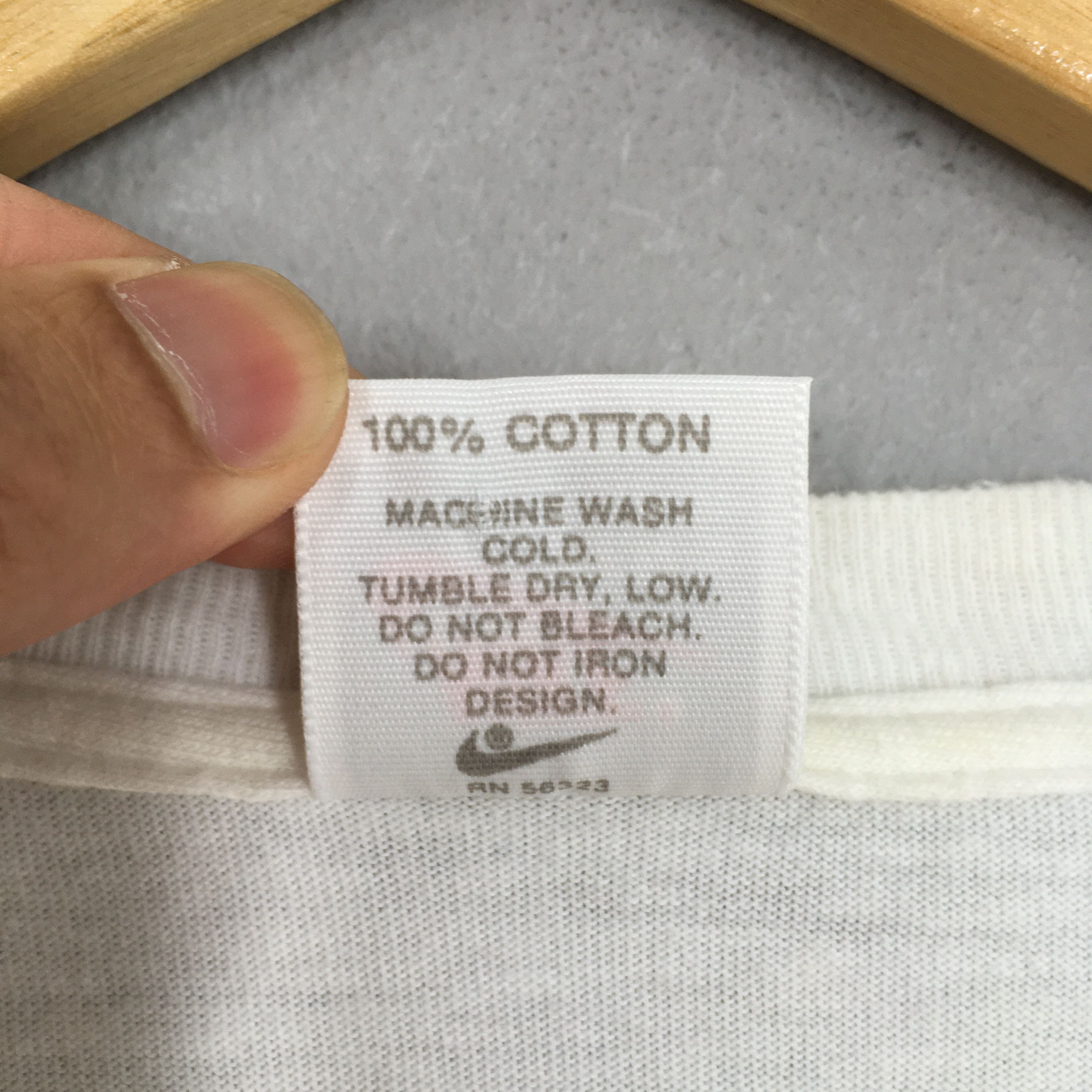 Nike × Vintage Vintage 90's Nike Swoosh Just Do It Tshirt Medium Size US M / EU 48-50 / 2 - 5 Thumbnail