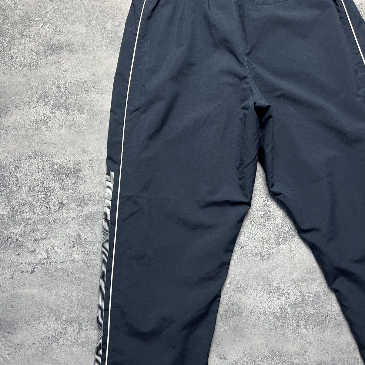 Nike Vintage Nike Nylon Track Pants Swoosh Y2K Streetwear Drill Size US 32 / EU 48 - 20 Thumbnail