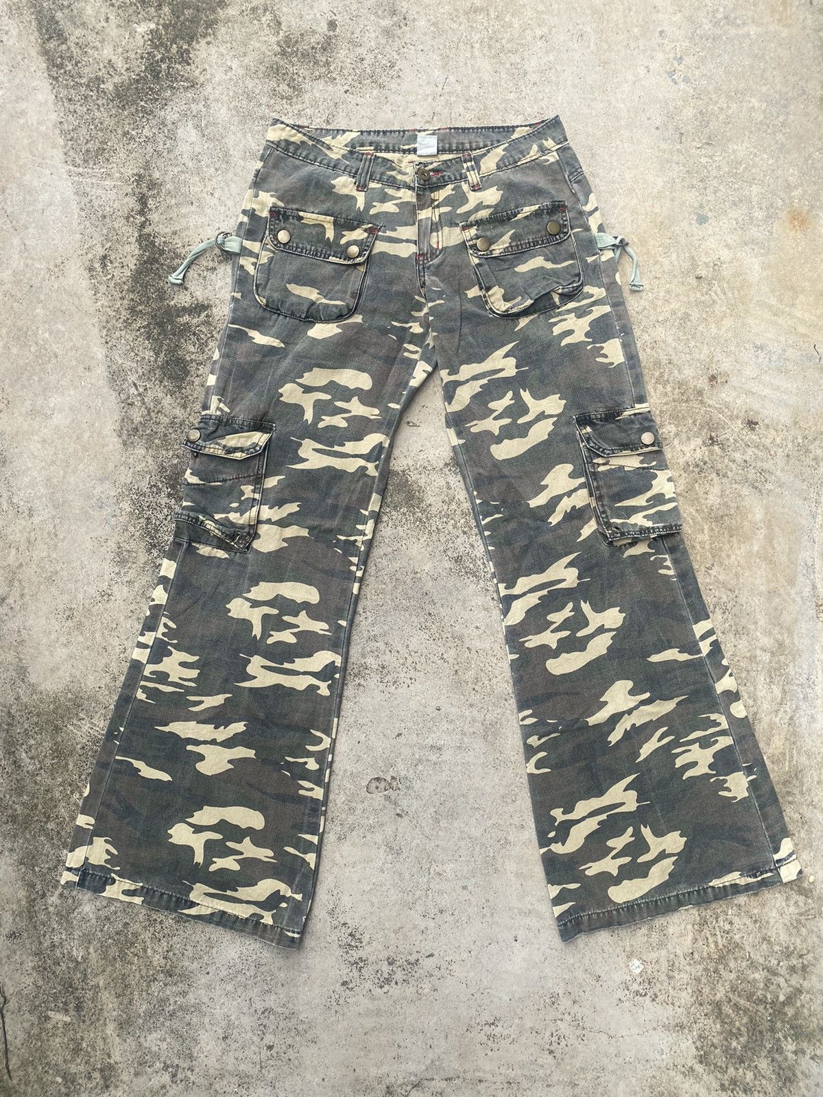 If Six Was Nine × Japanese Brand Flare Jeans Camo Cargo Bondage Bush Pants Low Rise Size US 29 - 3 Thumbnail