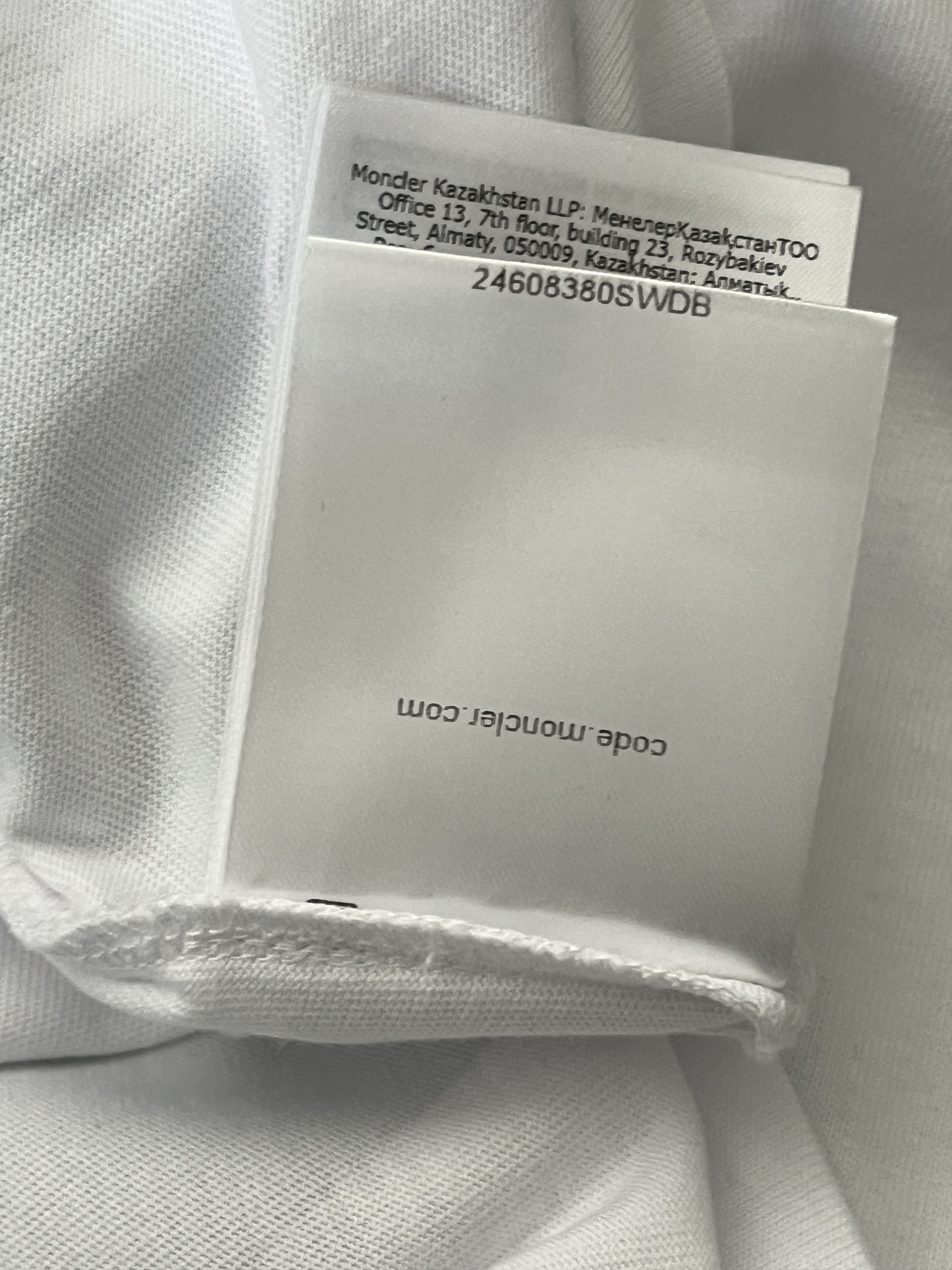Moncler SS TSHIRT MONCLER Size US M / EU 48-50 / 2 - 13 Thumbnail
