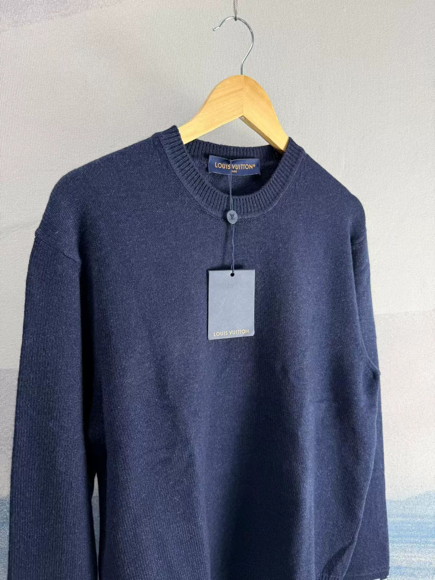 Louis Vuitton Louis Vuitton Navy Logo Cashmere Knit Sweater Size US L / EU 52-54 / 3 - 2 Thumbnail